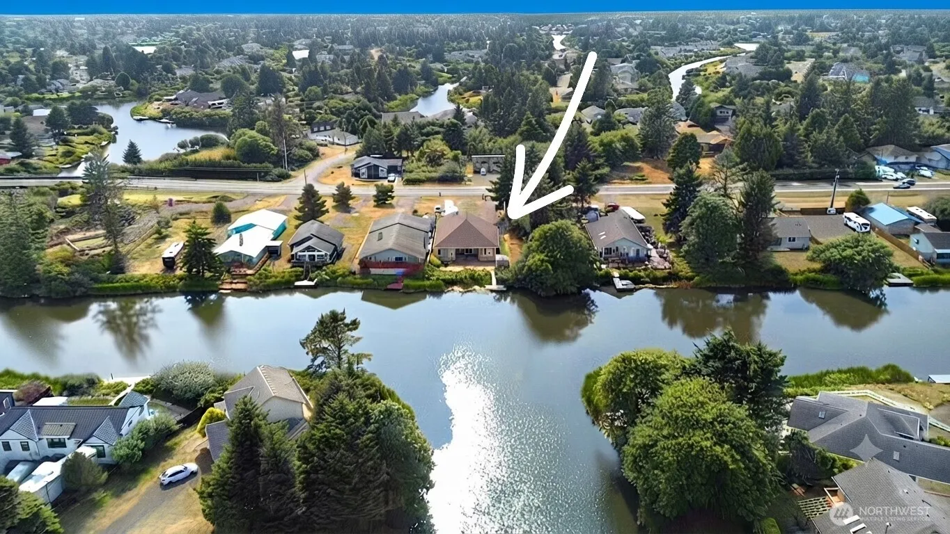 Property photo for 662 Point Brown Avenue Se, Ocean Shores photo 4