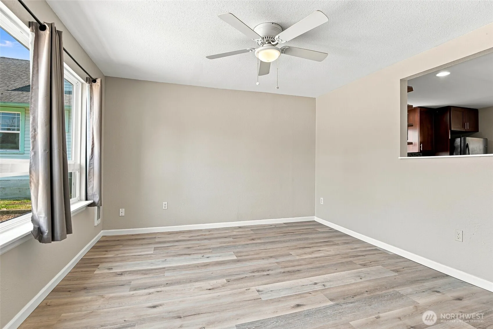 Property photo for 1016 E 61st Street, Tacoma photo 5