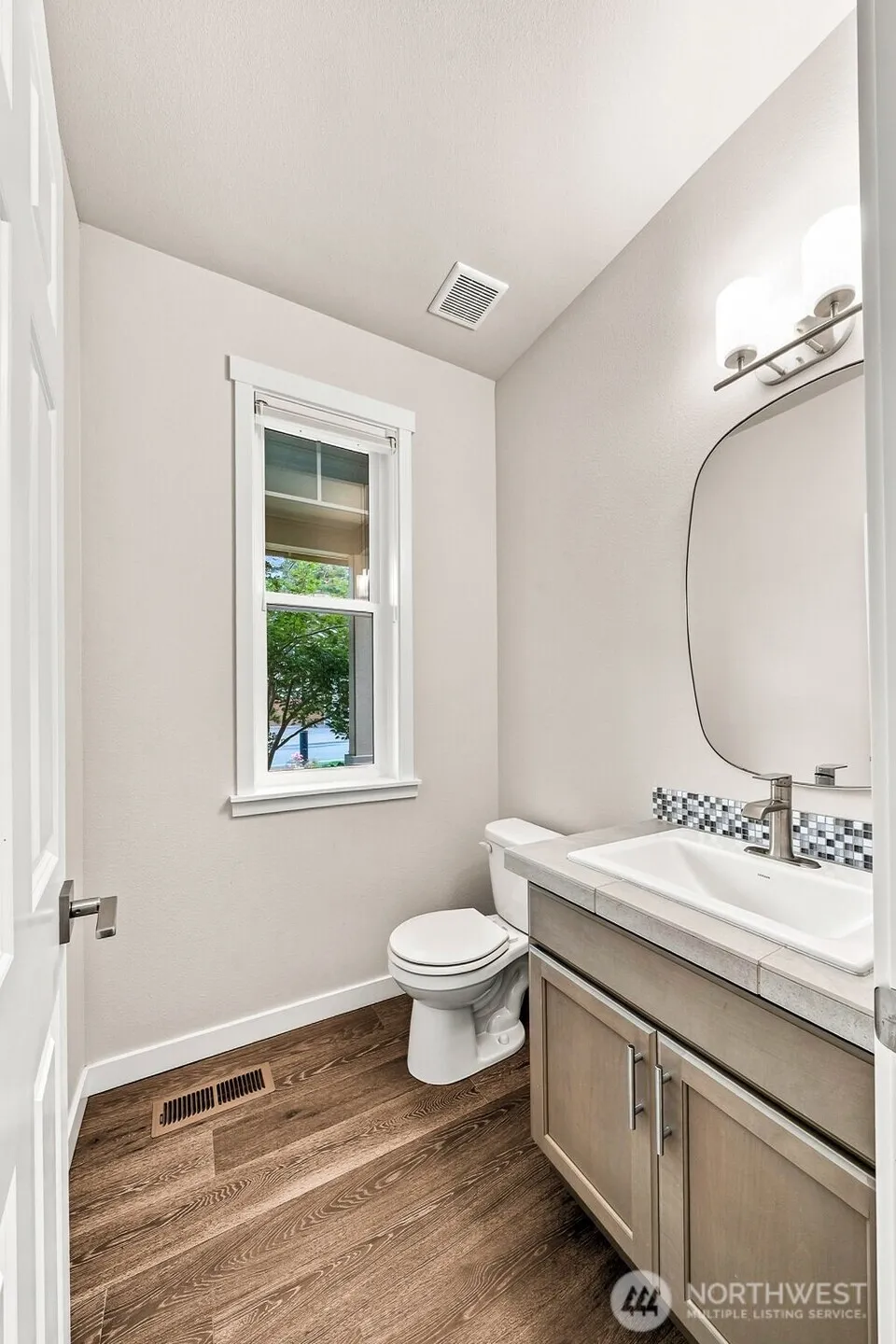 Property photo for 4327 Dudley Drive Ne, Lacey photo 3