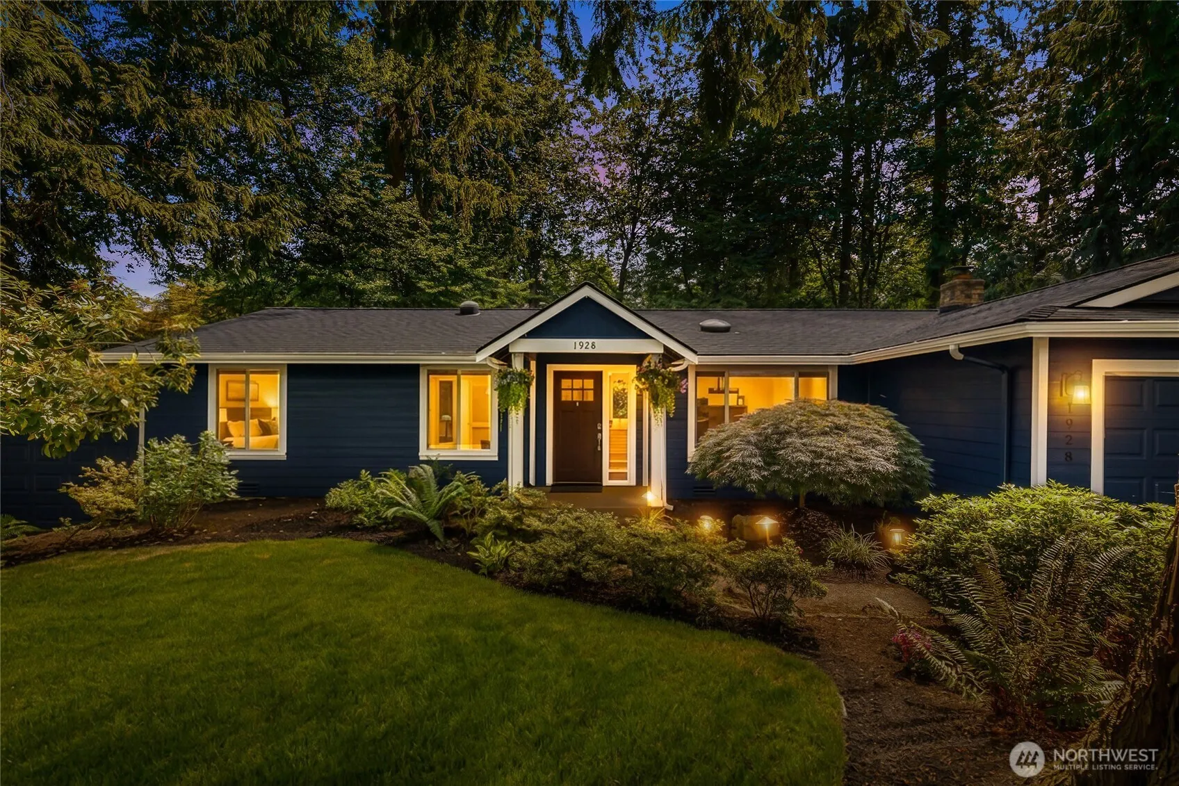 Property photo for 1928 218th Lane Se, Sammamish photo 2