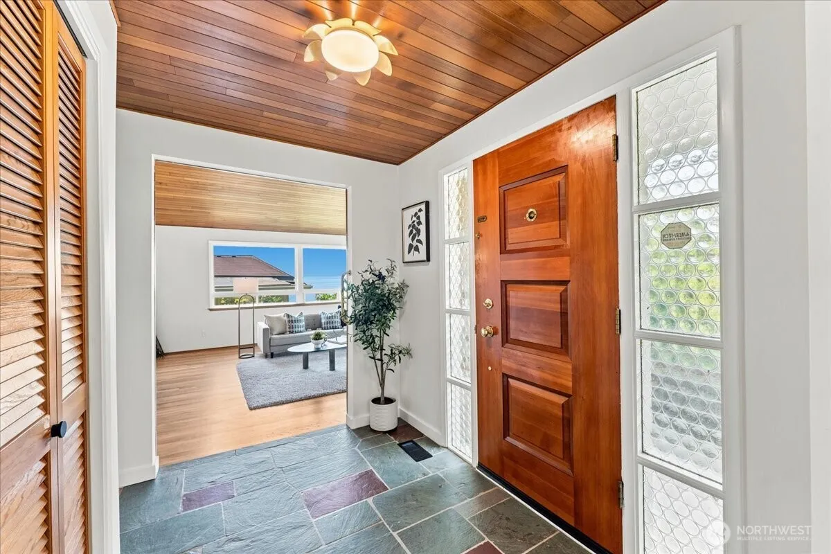 Property photo for 2127 Nw 99th Street, Seattle photo 4