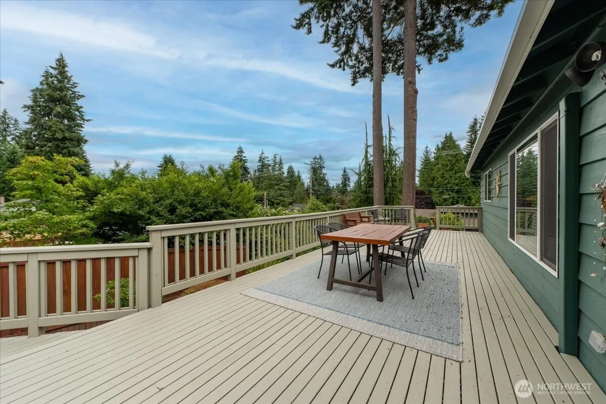 Property photo for 5027 126th Street Se, Everett photo 2