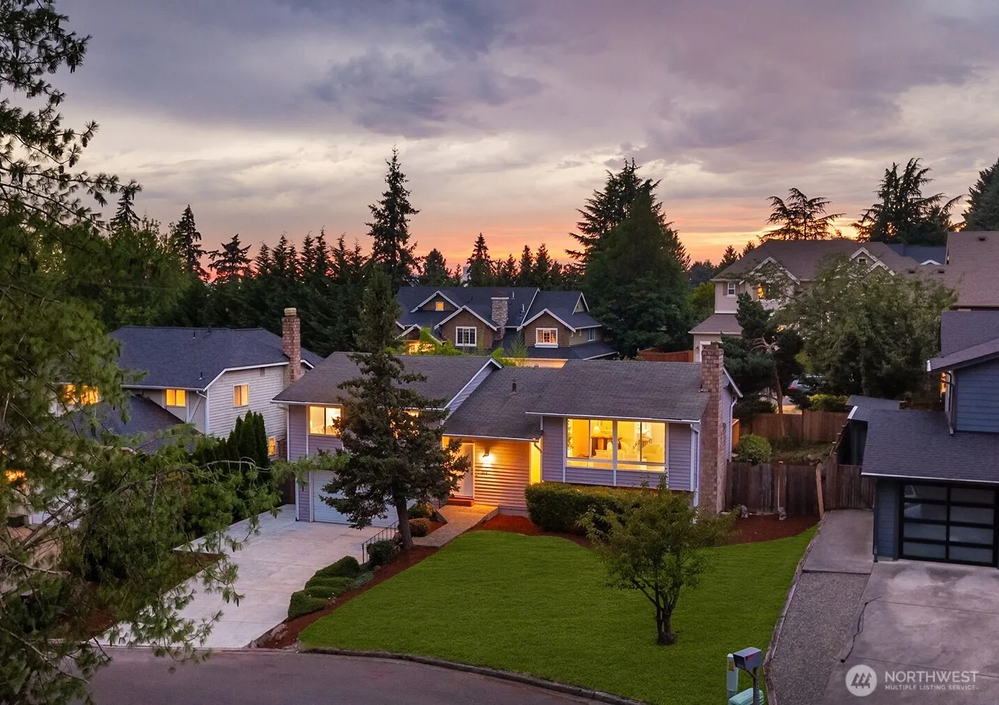 Property photo for 13012 Se 47th Street, Bellevue