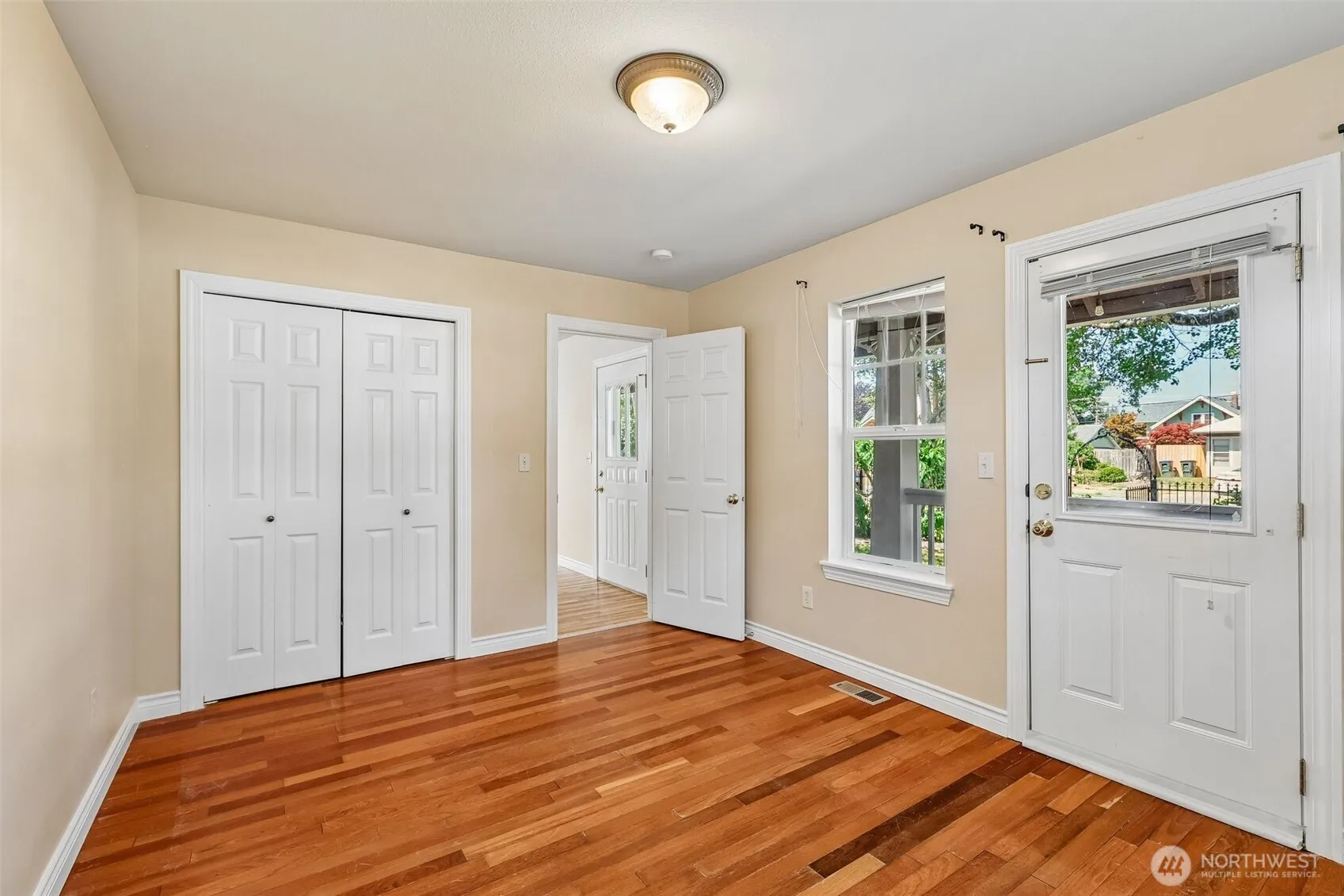 Property photo for 415 Warner Street, Sedro Woolley photo 4