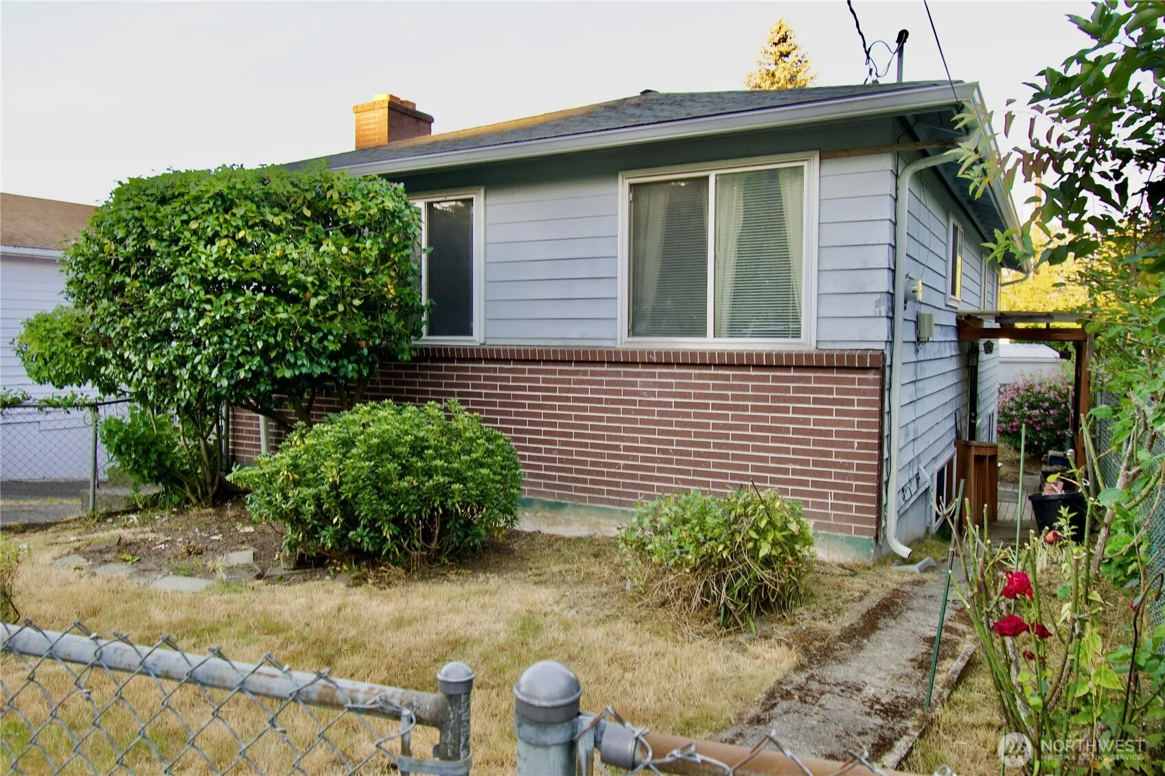 Property photo for 3216 20th Avenue S, Seattle photo 2