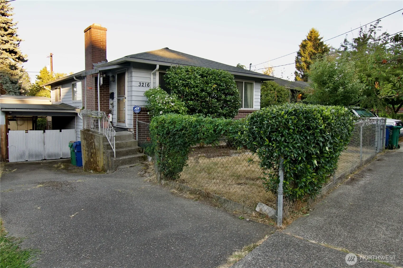 Property photo for 3216 20th Avenue S, Seattle