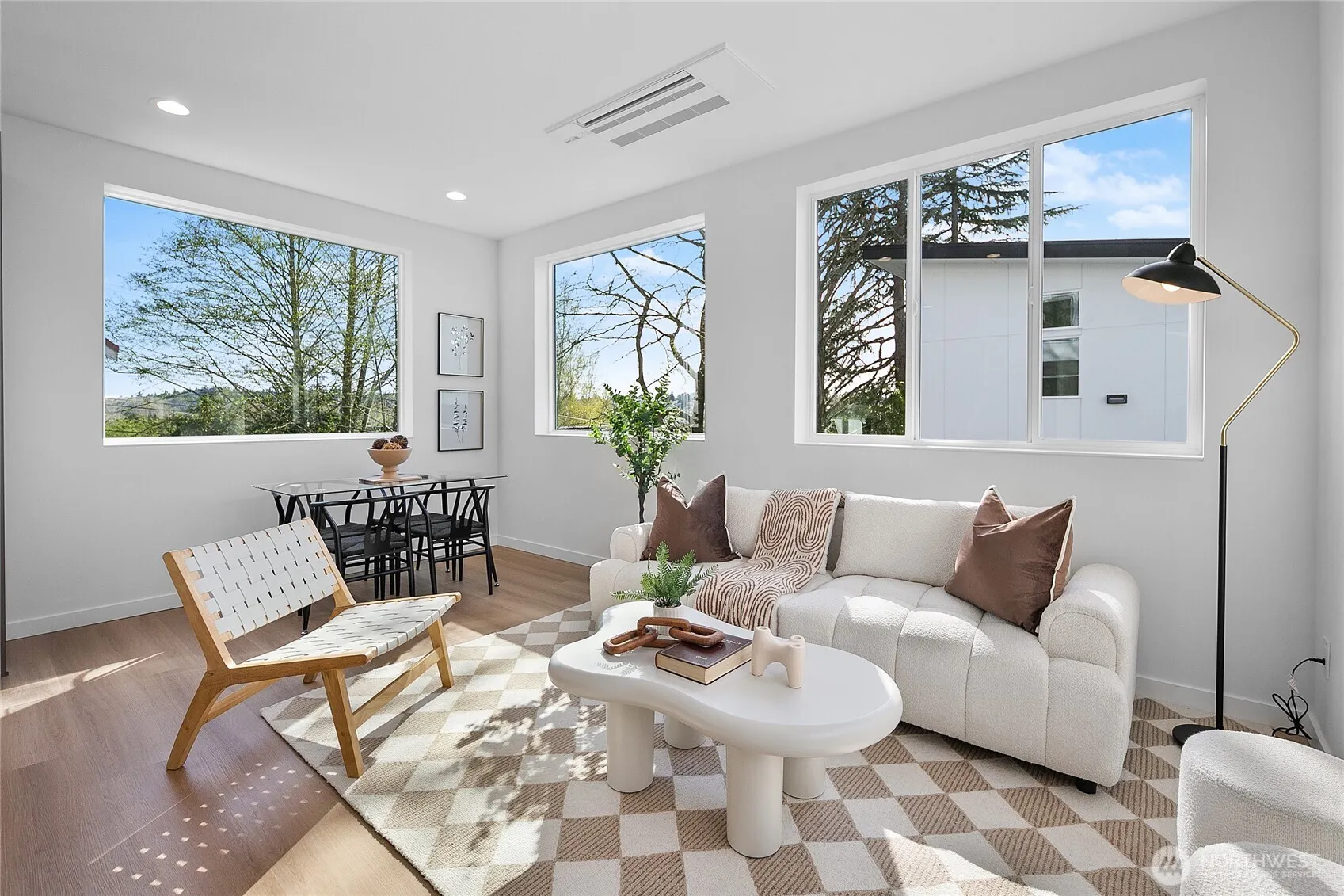 Property photo for 1804 28th Avenue S, Seattle photo 4