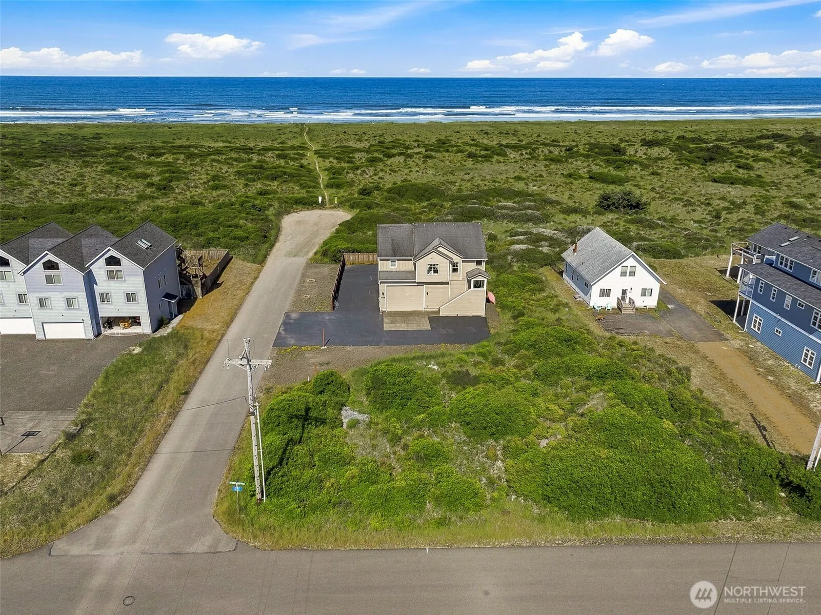 Property photo for 598 Marine View Drive Sw, Ocean Shores photo 2
