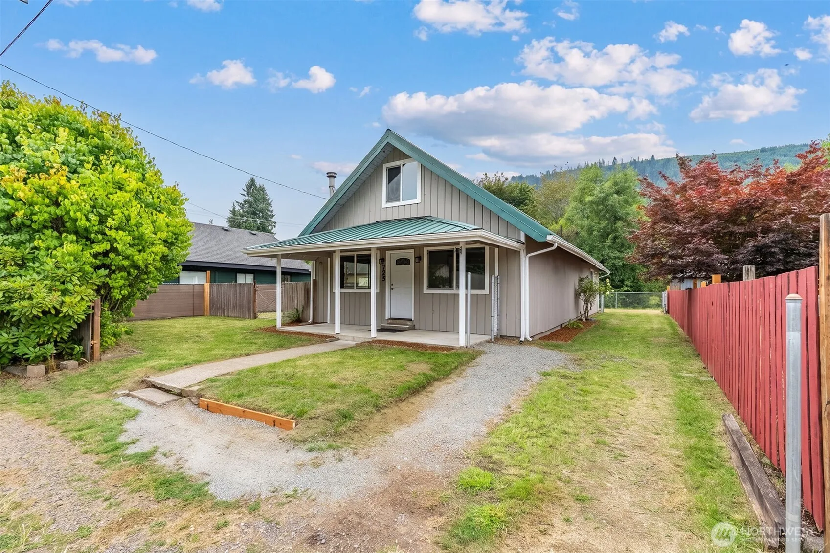 Property photo for 725 W Main Avenue, Morton photo 2