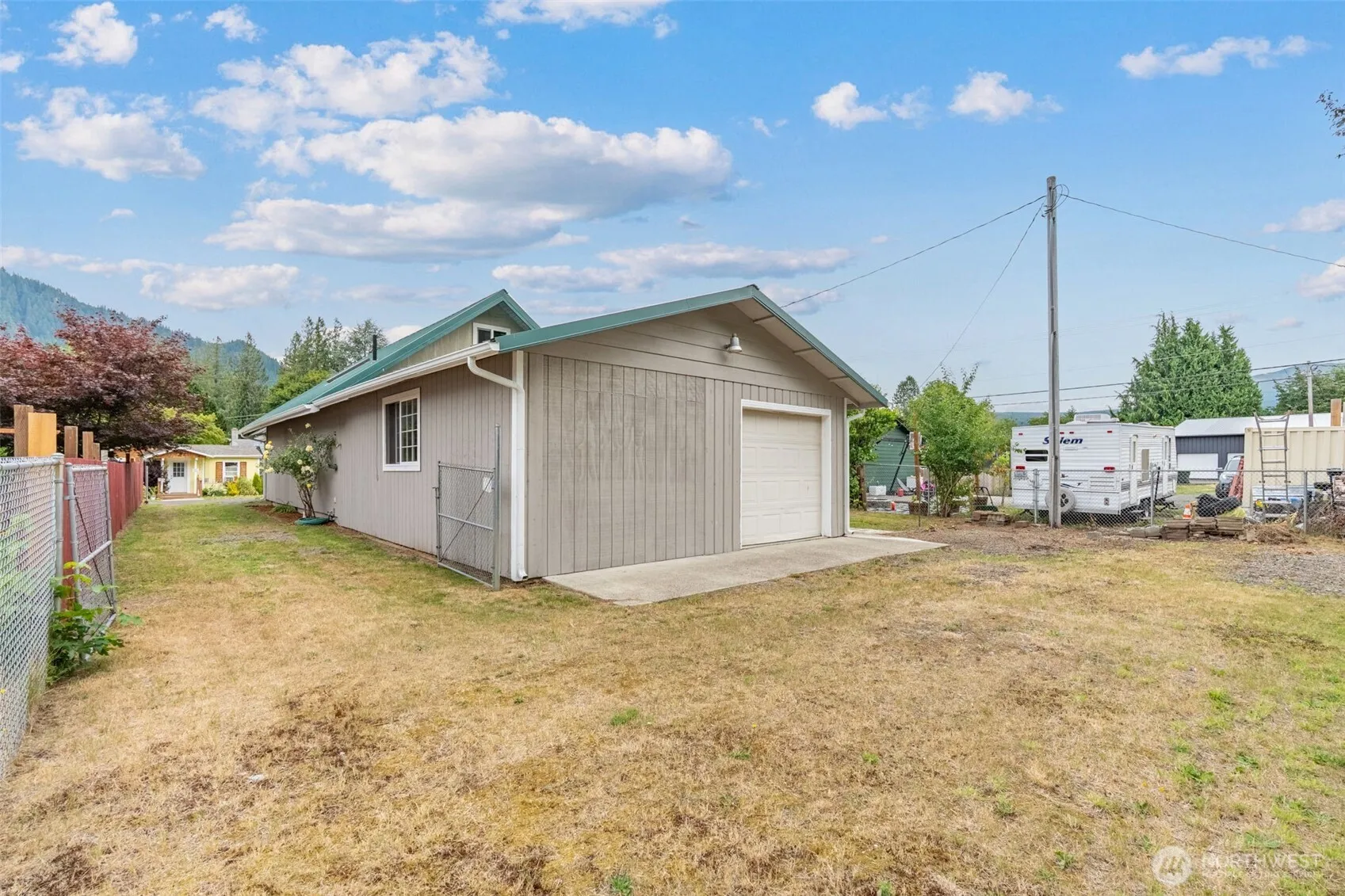 Property photo for 725 W Main Avenue, Morton photo 5