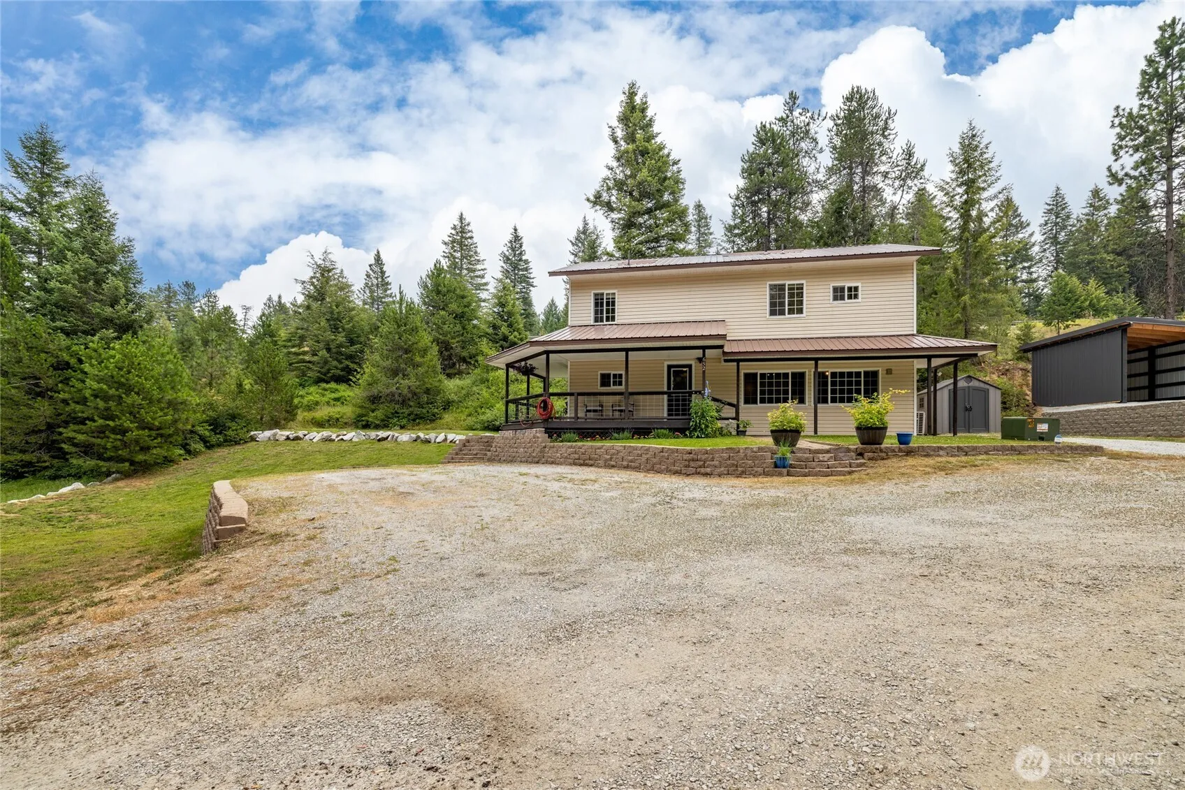 Property photo for 652 Diamond Drive, Newport