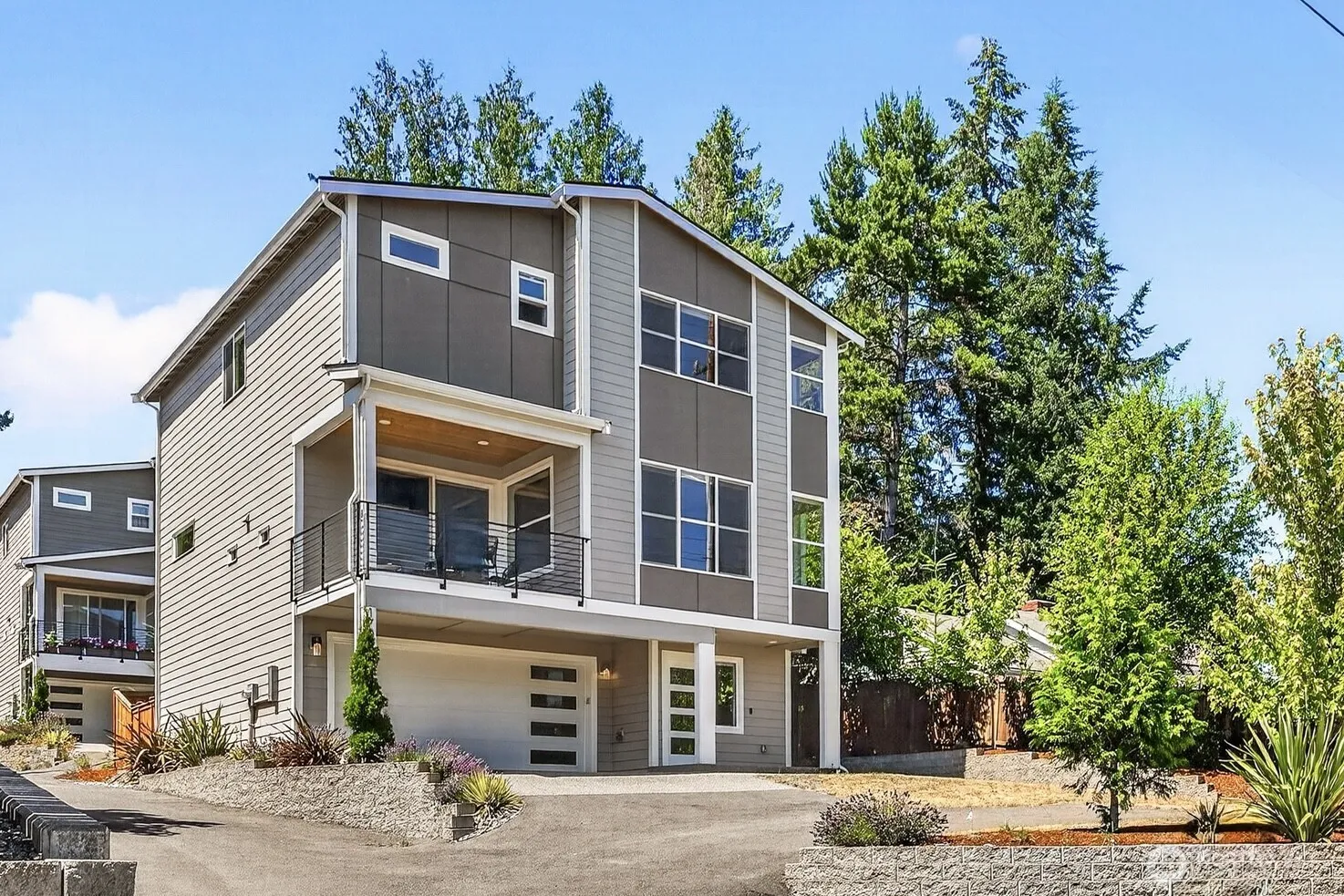 Property photo for 17051 8th Avenue Ne, Shoreline
