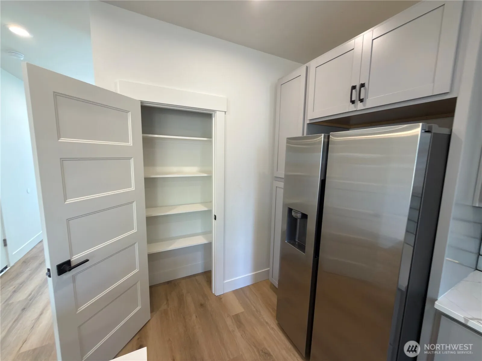 Property photo for 10528 13th Avenue W #b, Everett photo 5