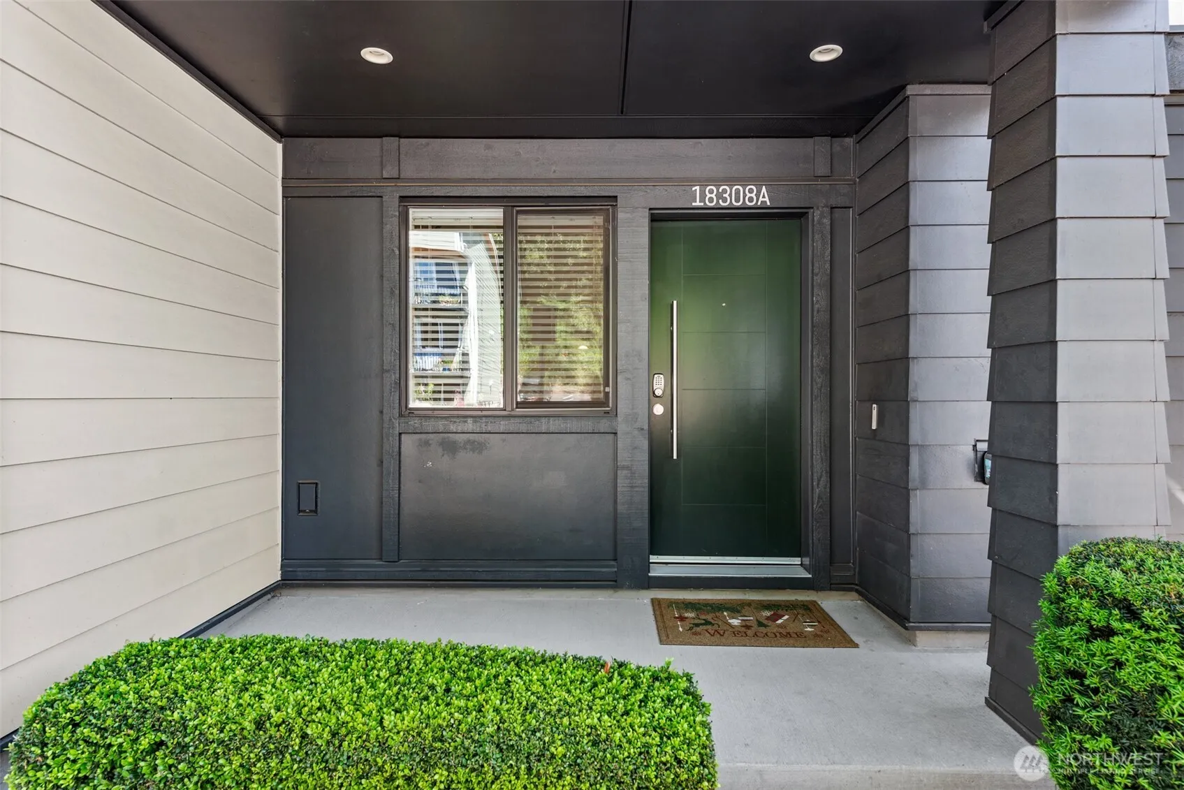 Property photo for 18308 96th Avenue Ne #a, Bothell photo 4