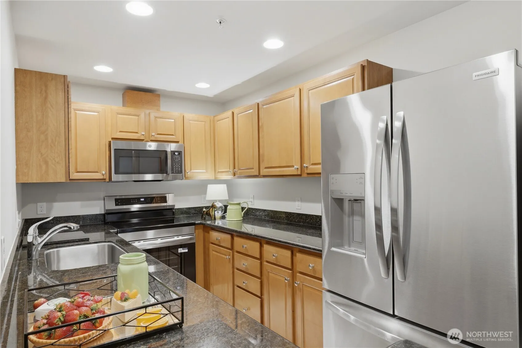 Property photo for 13957 Ne 60th Way #137, Redmond