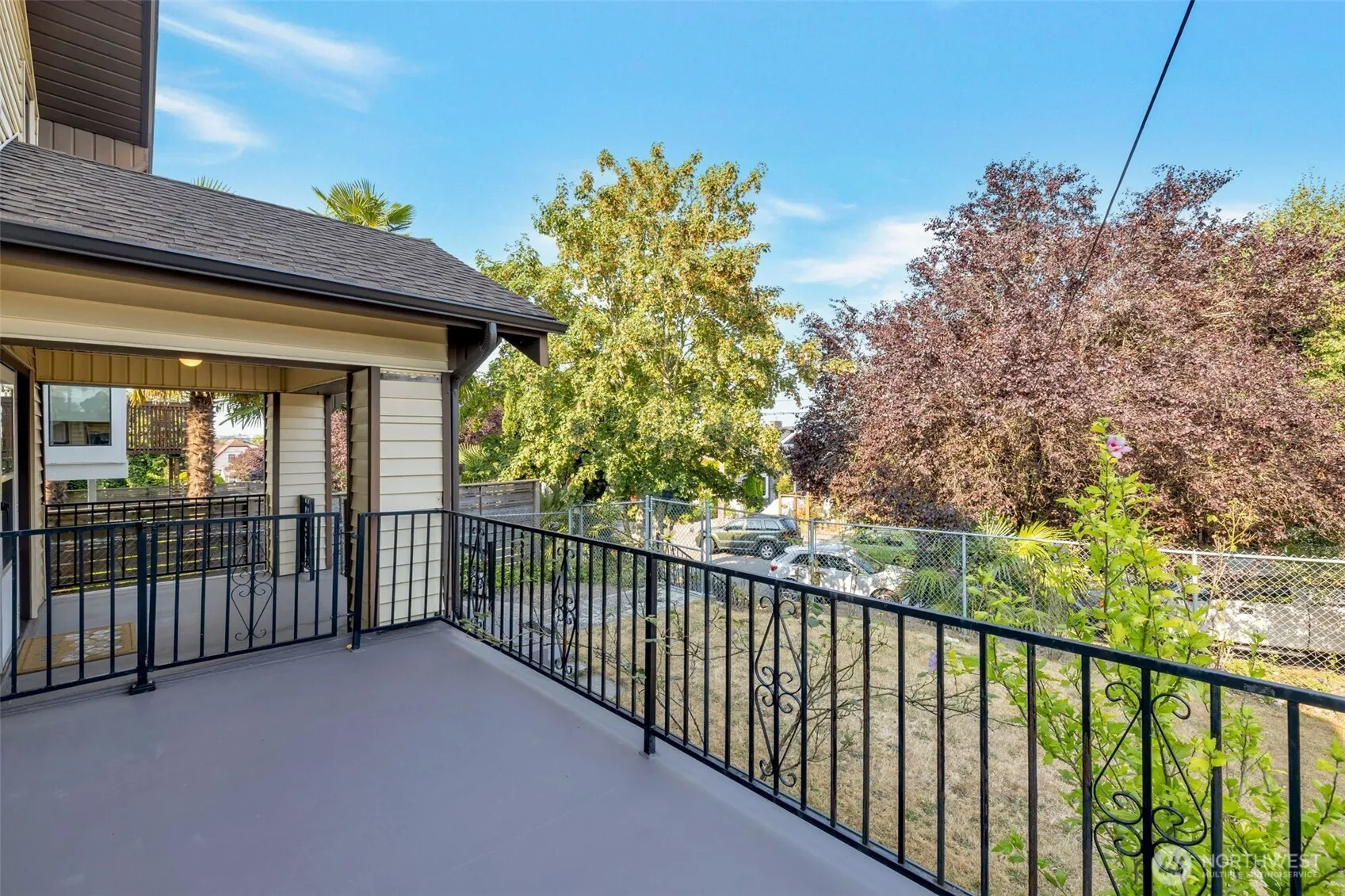 Property photo for 3057 19th Avenue S, Seattle photo 4