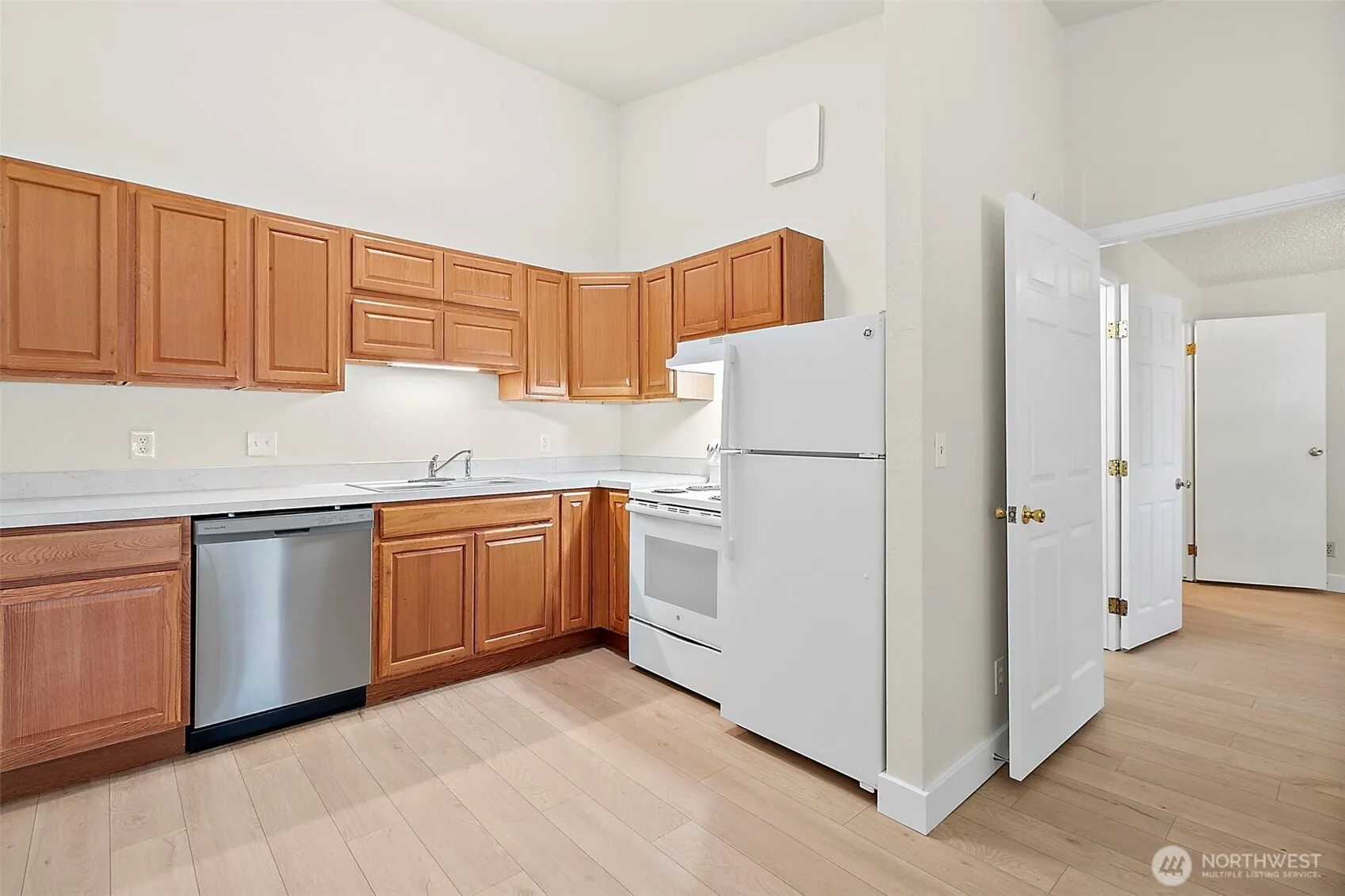 Property photo for 417 22nd Street Se, Auburn photo 2