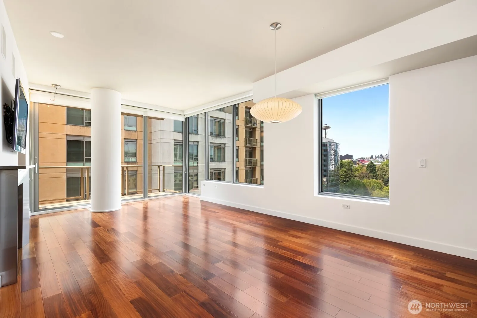 Property photo for 910 Lenora Street #s909, Seattle photo 4