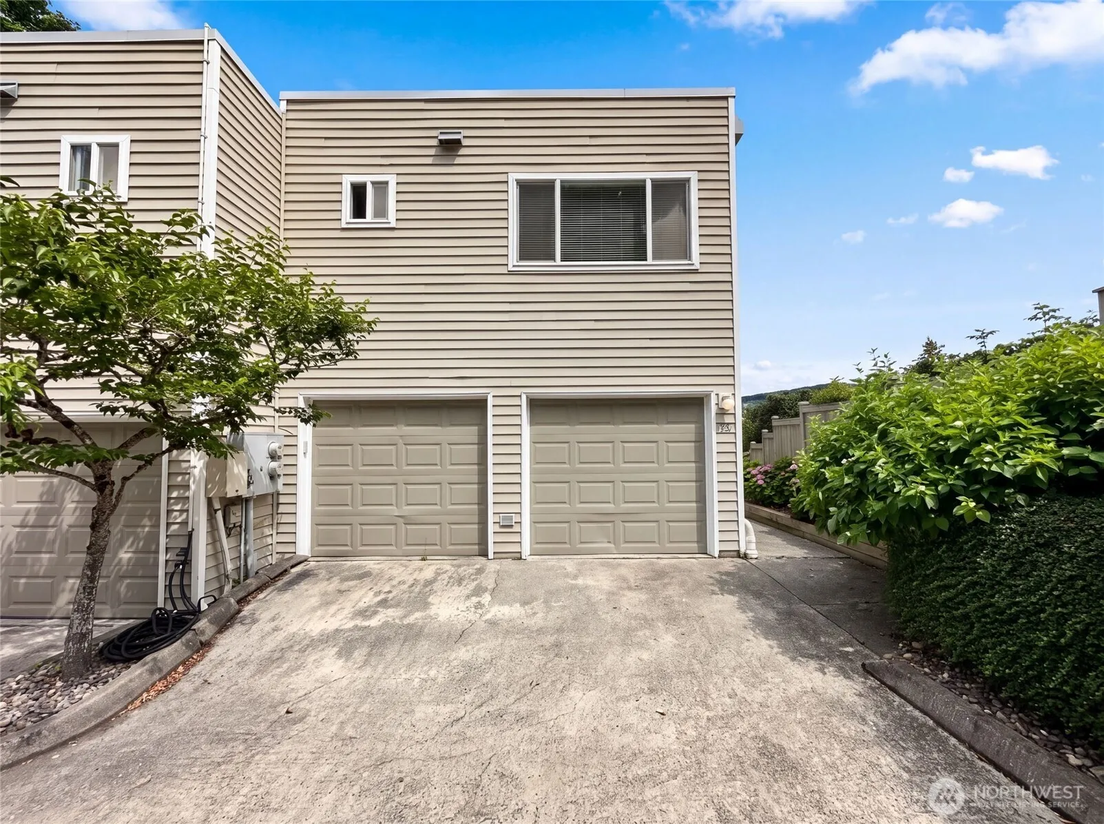 Property photo for 2325 Harbor Avenue Sw #b2, Seattle