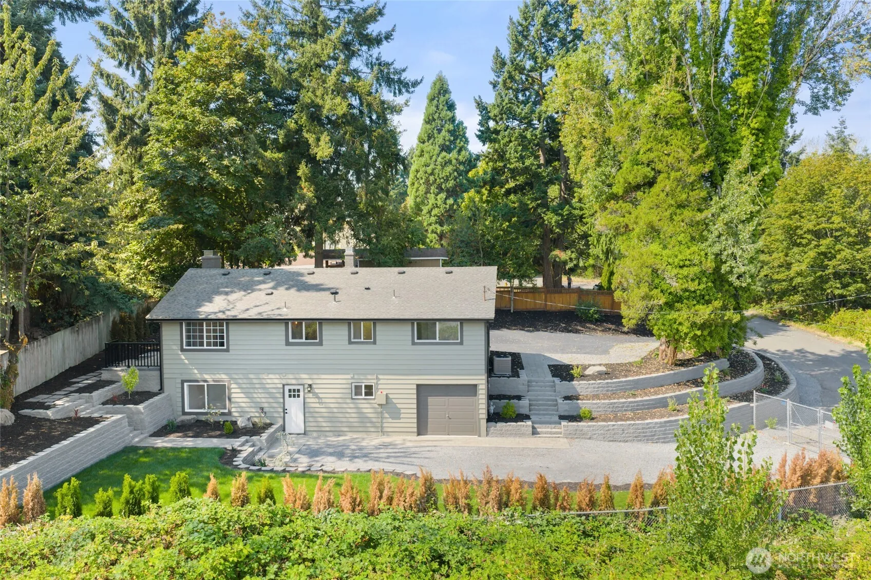 Property photo for 12215 Se 35 Street, Bellevue photo 5