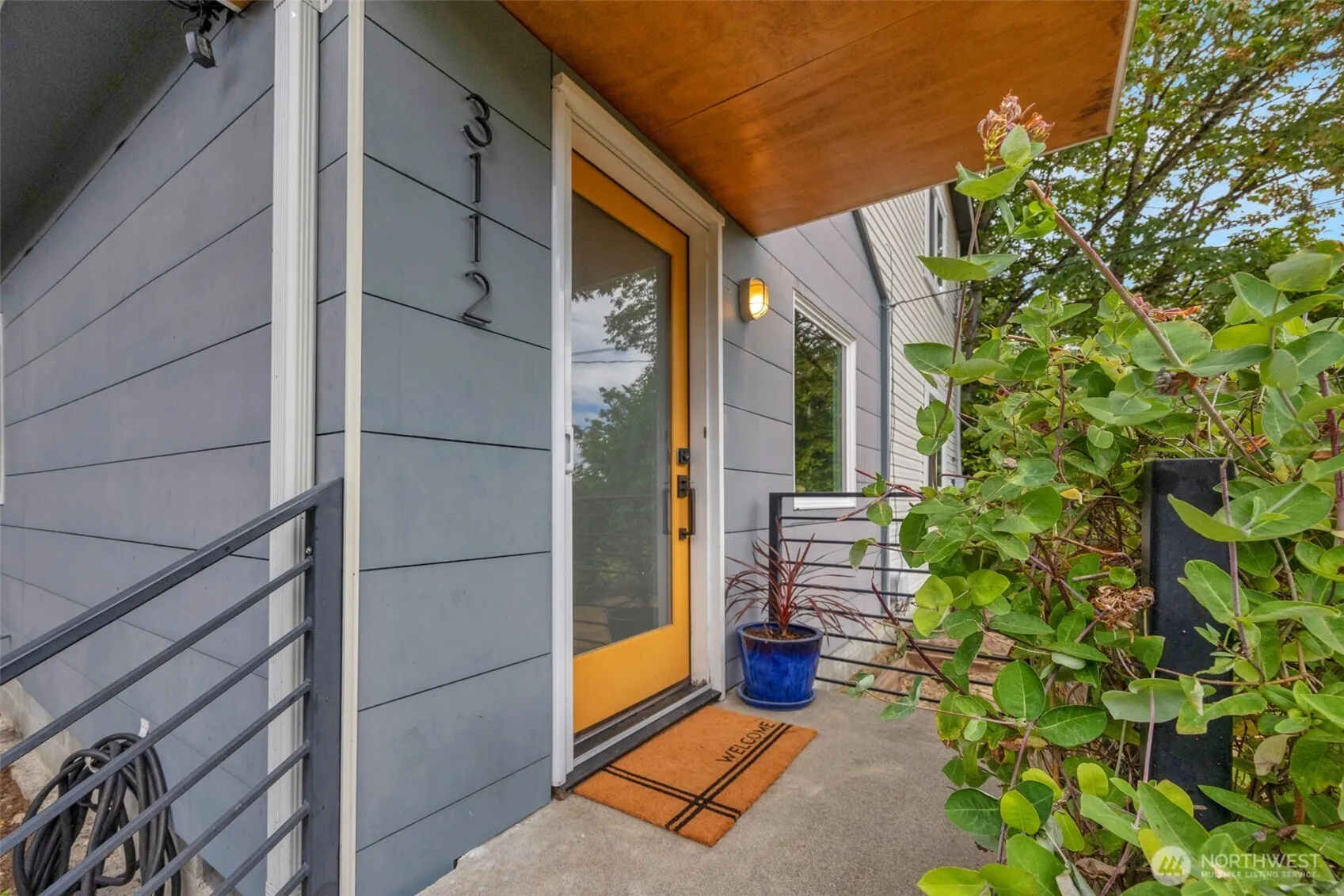 Property photo for 3112 S Hudson Street, Seattle