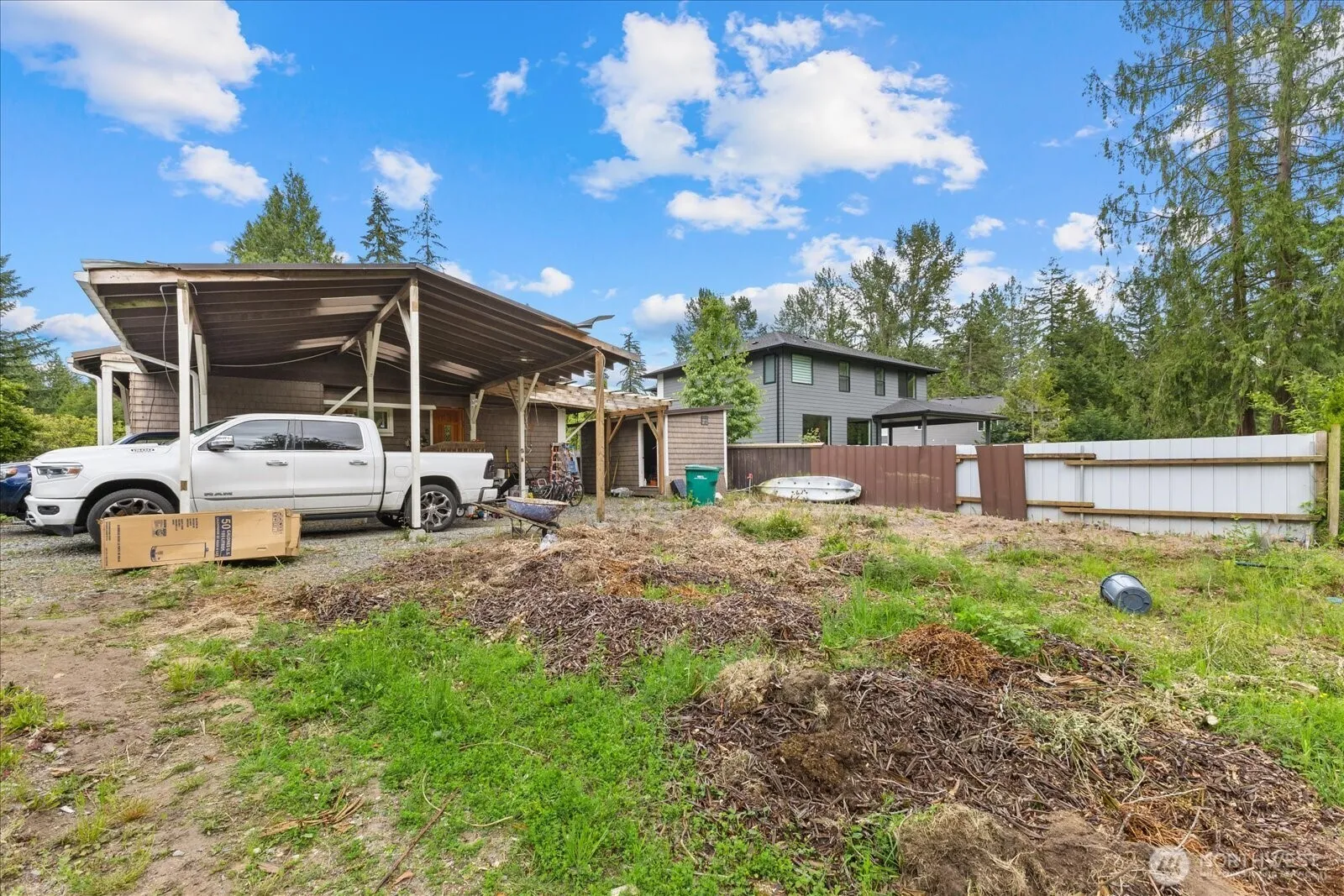 Property photo for 10024 228th Pl Se, Woodinville photo 4
