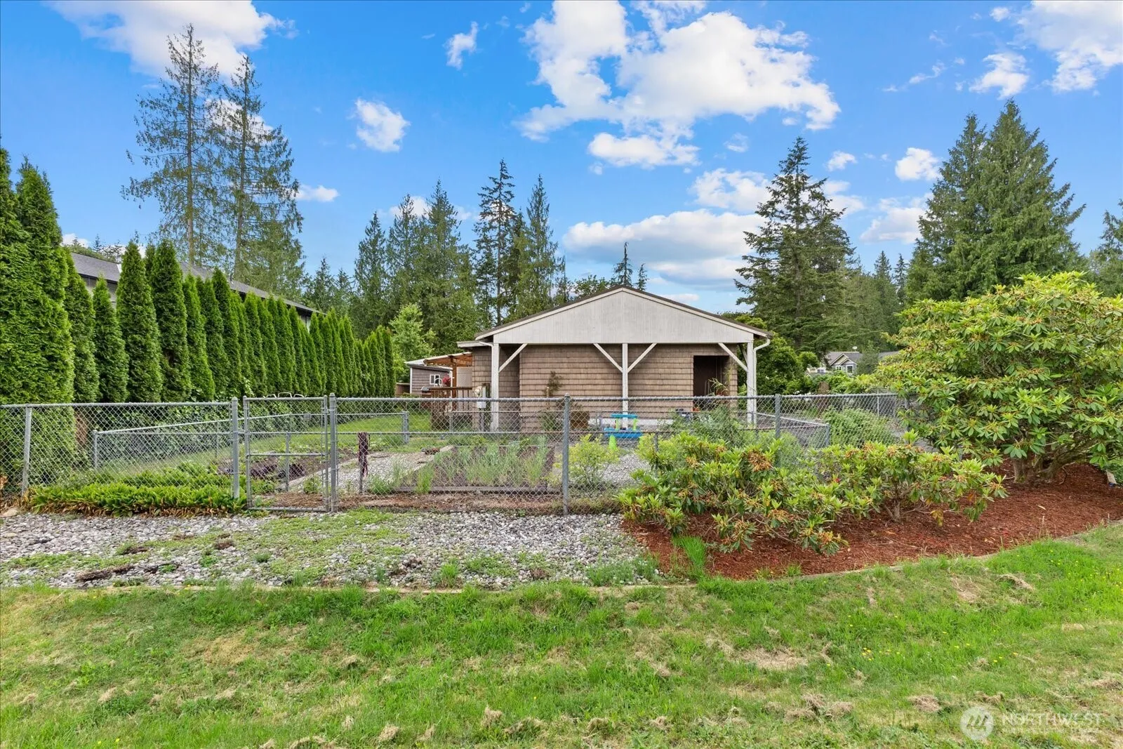 Property photo for 10024 228th Pl Se, Woodinville photo 5