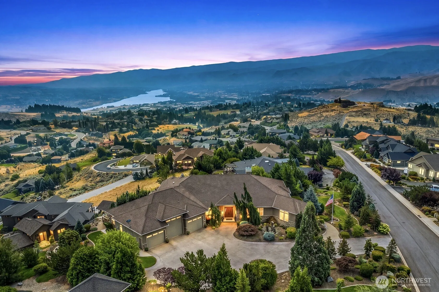 Property photo for 110 E Mountain Brooke Lane, Wenatchee