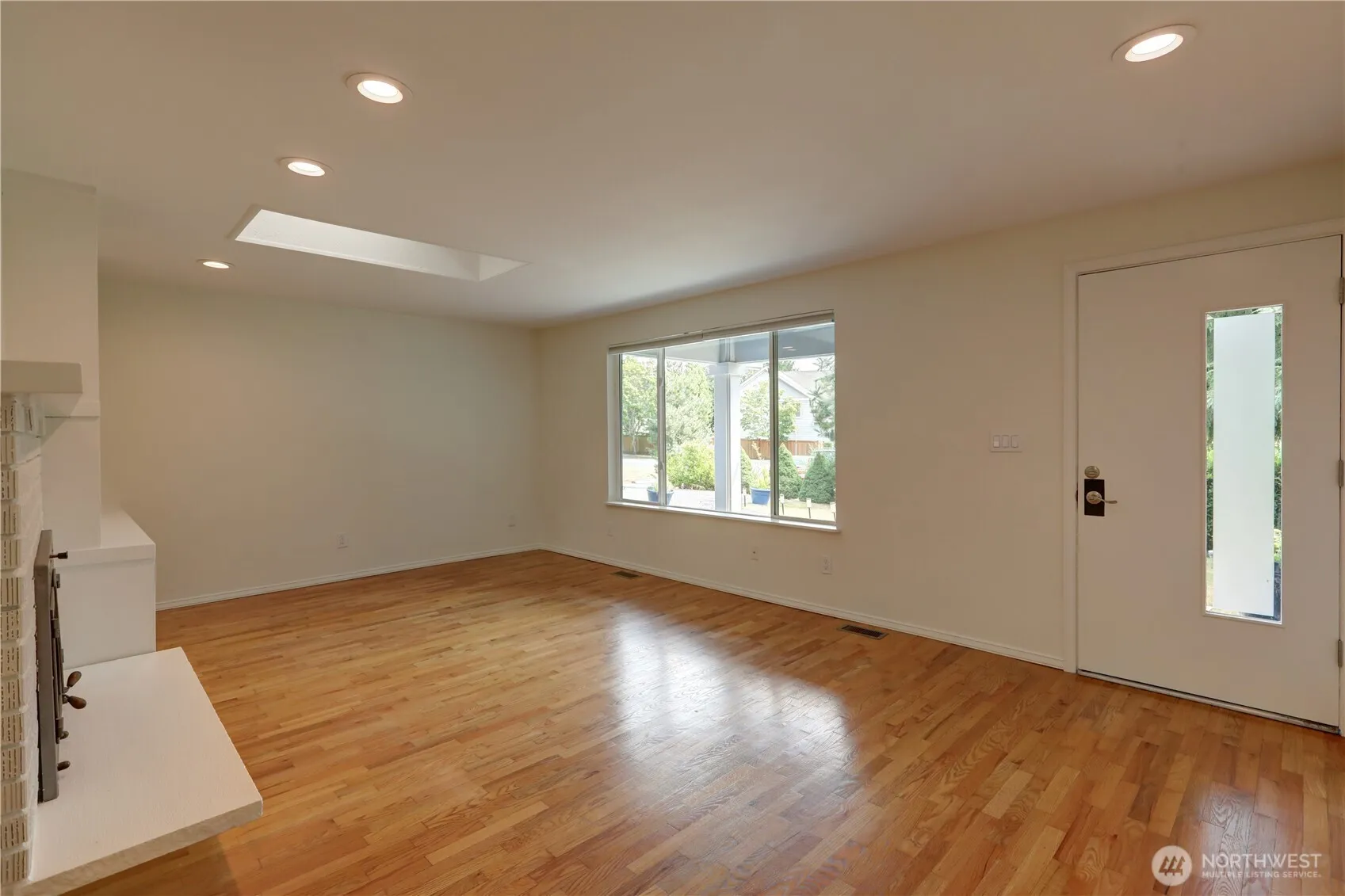 Property photo for 2327 248th Avenue Se, Sammamish photo 3