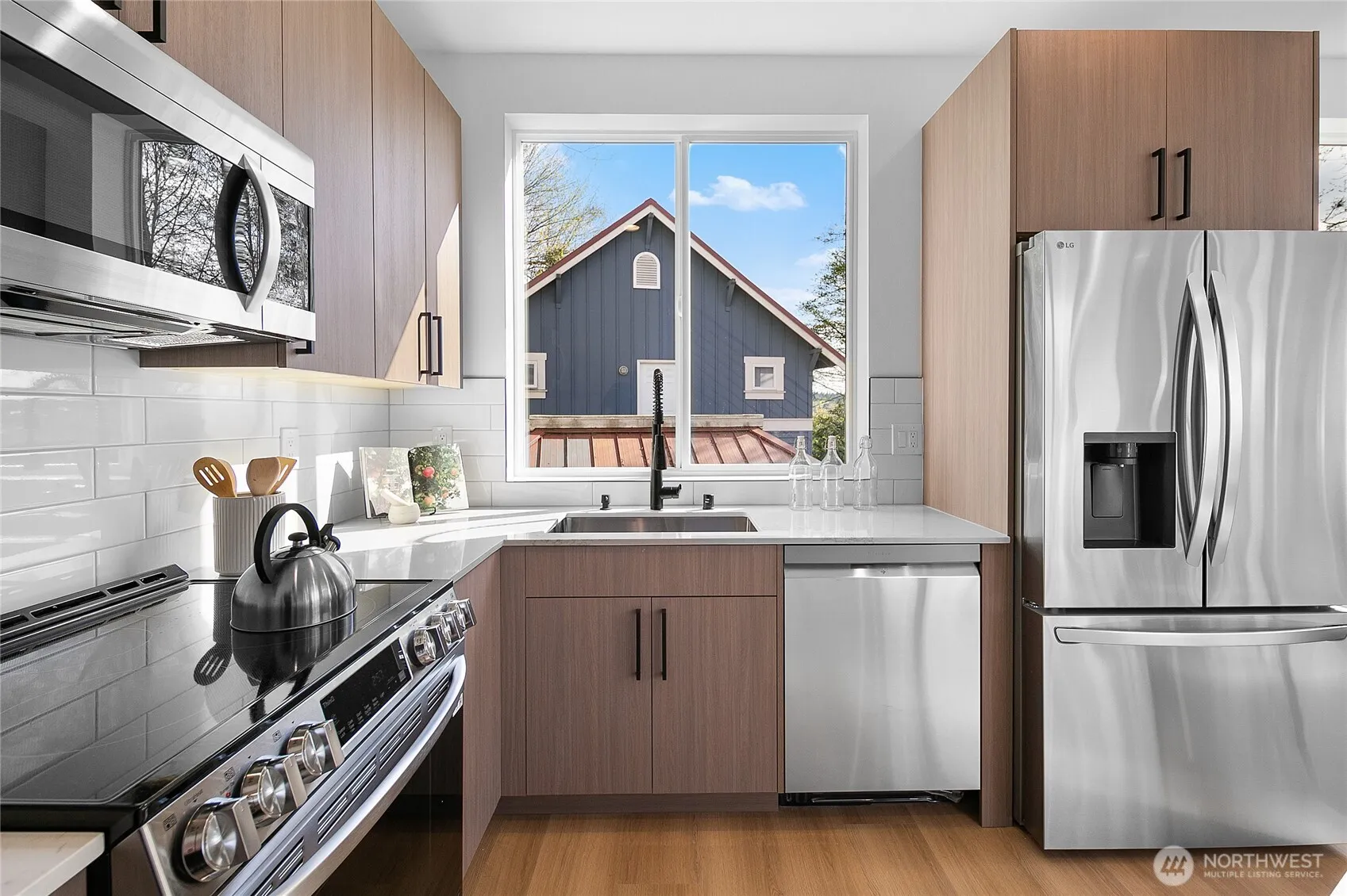 Property photo for 1806 B 28th Avenue S, Seattle photo 5