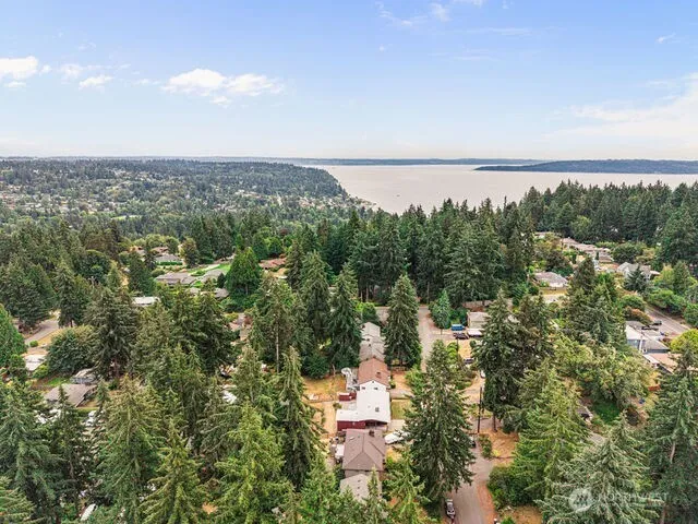 Property photo for 16632 15th Avenue Sw, Seattle photo 5