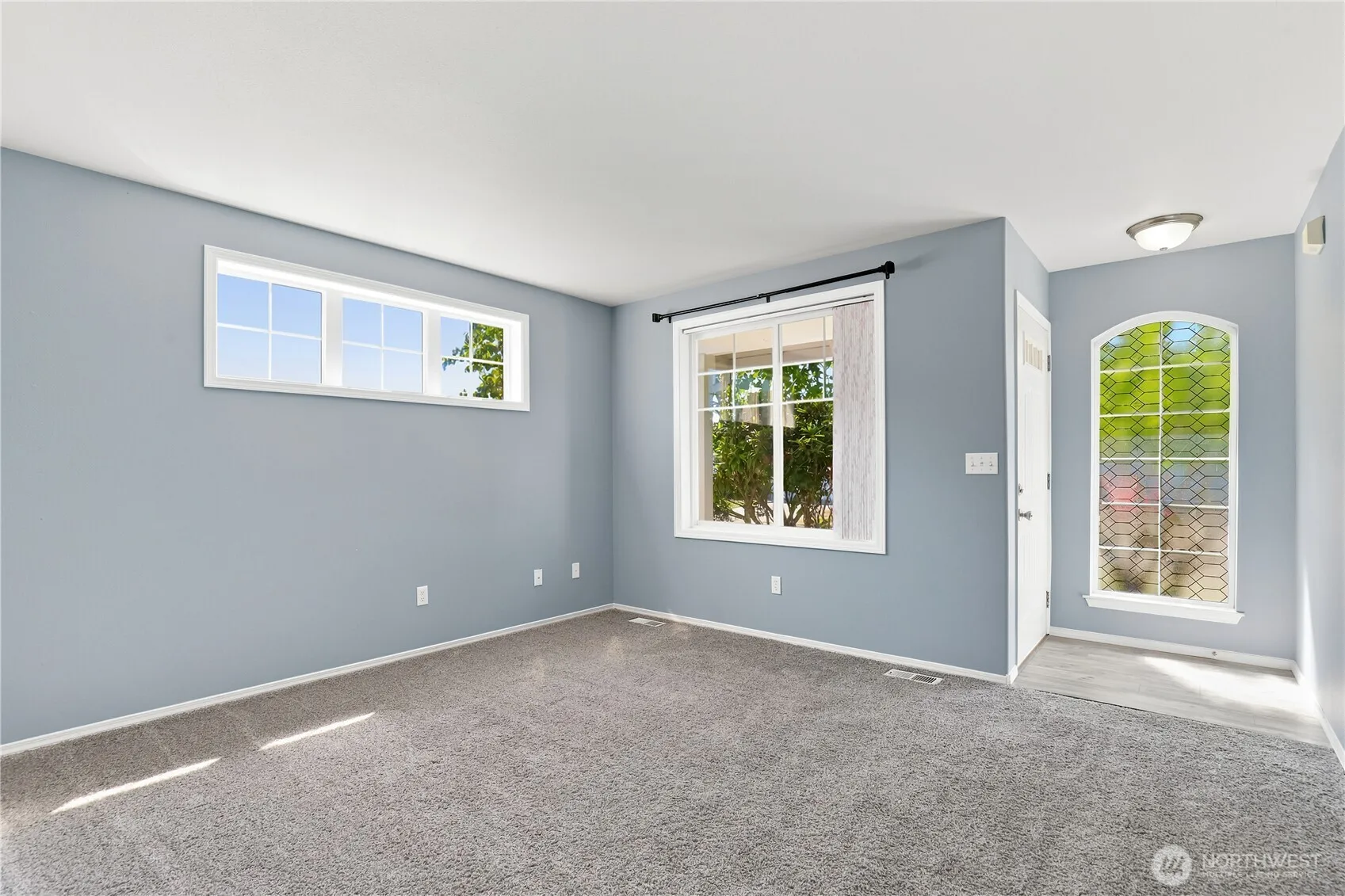 Property photo for 8029 46th Avenue Sw, Lakewood photo 5
