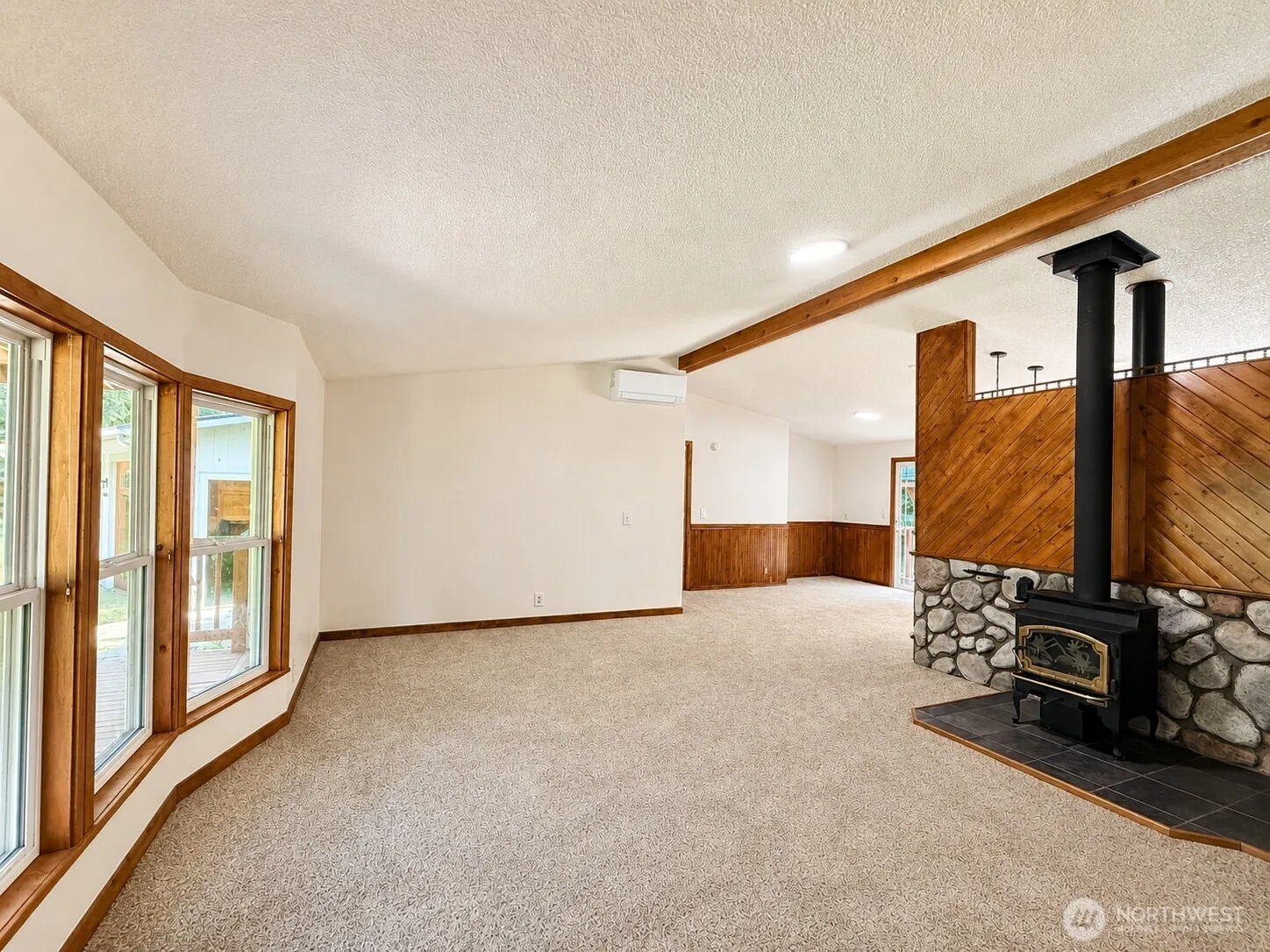 Property photo for 6530 137th Drive Ne, Lake Stevens photo 4