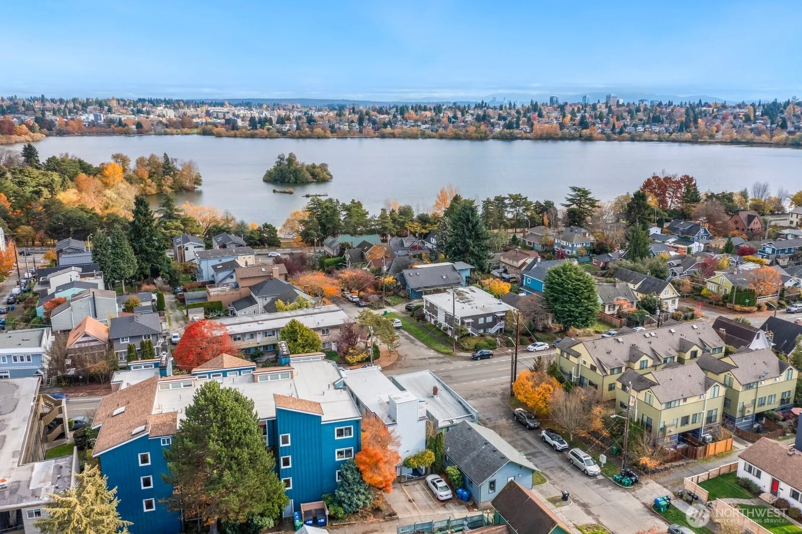 Property photo for 7103 Linden Avenue N #1-5, Seattle photo 3