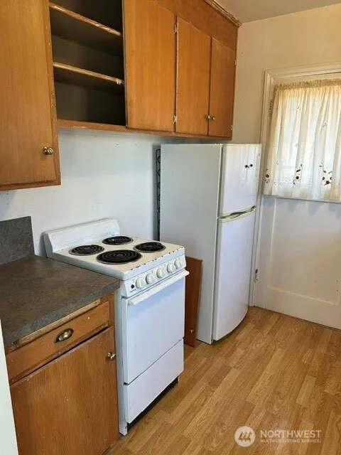 Property photo for 4137 54th Avenue Sw, Seattle photo 5