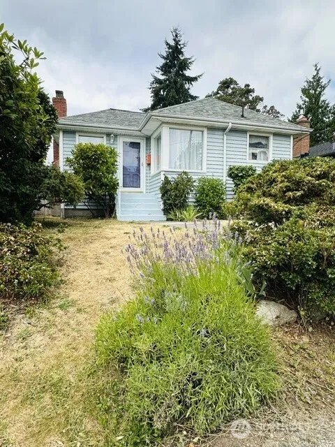 Property photo for 4137 54th Avenue Sw, Seattle