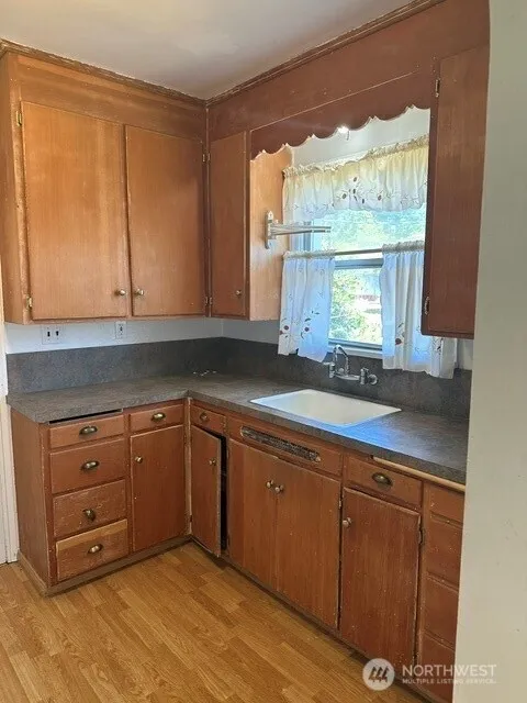 Property photo for 4137 54th Avenue Sw, Seattle photo 4