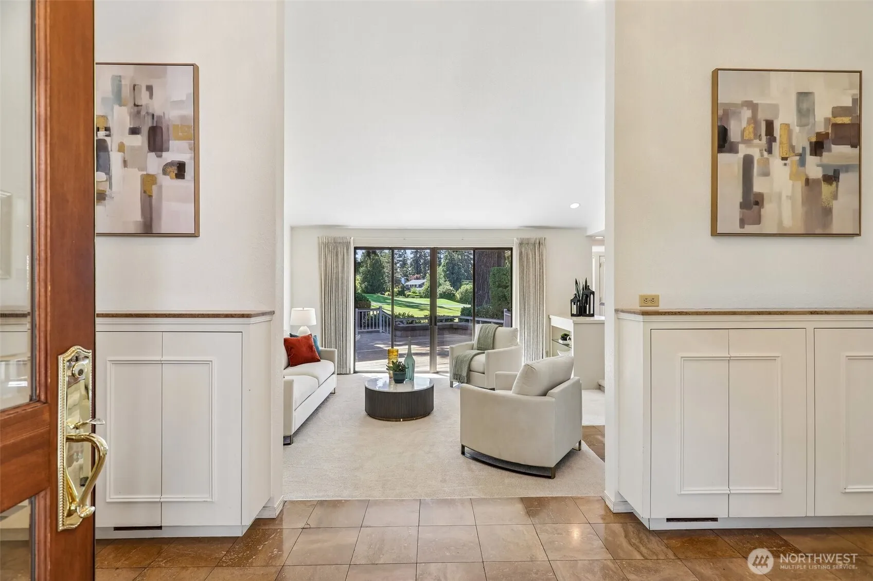 Property photo for 16313 Inglewood Place Ne, Kenmore photo 4