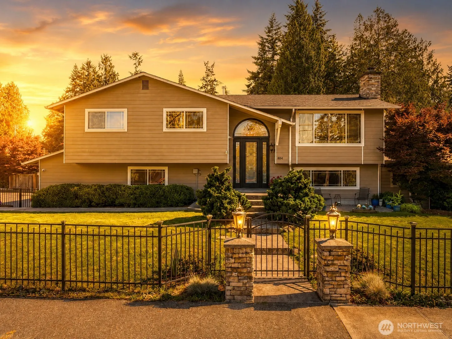 Property photo for 804 15th Street Sw, Edmonds