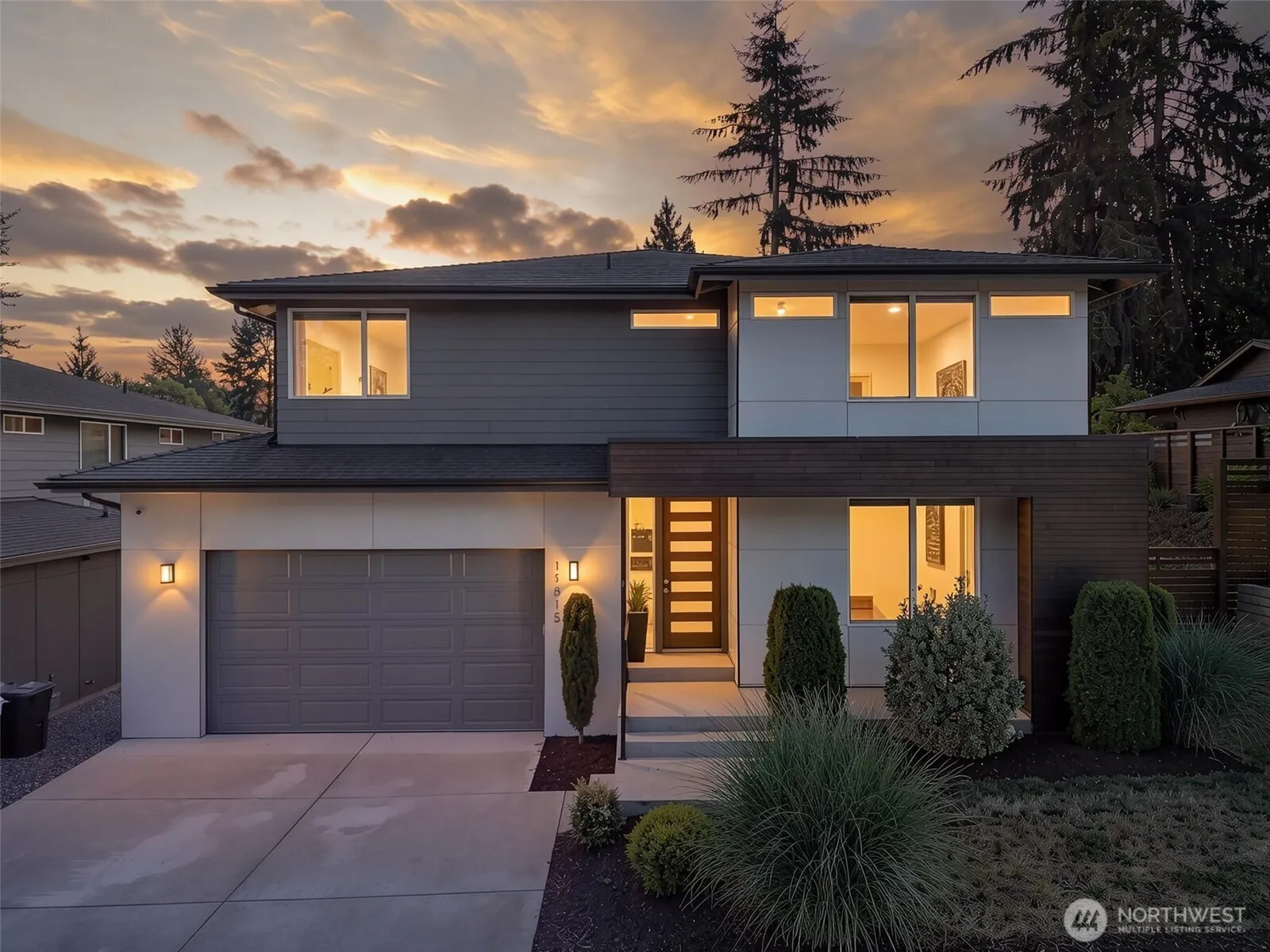 Property photo for 11815 Se 218th Place, Kent