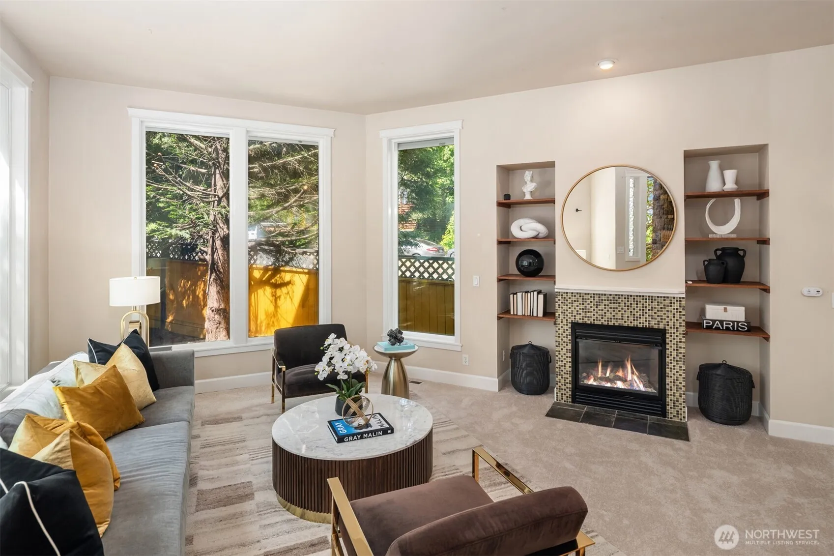 Property photo for 4600 Green Lake Way N, Seattle photo 4