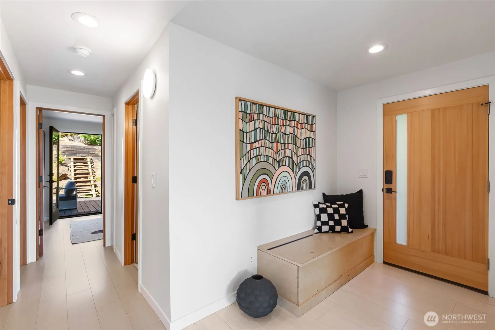 Property photo for 425 26th Avenue E, Seattle photo 4