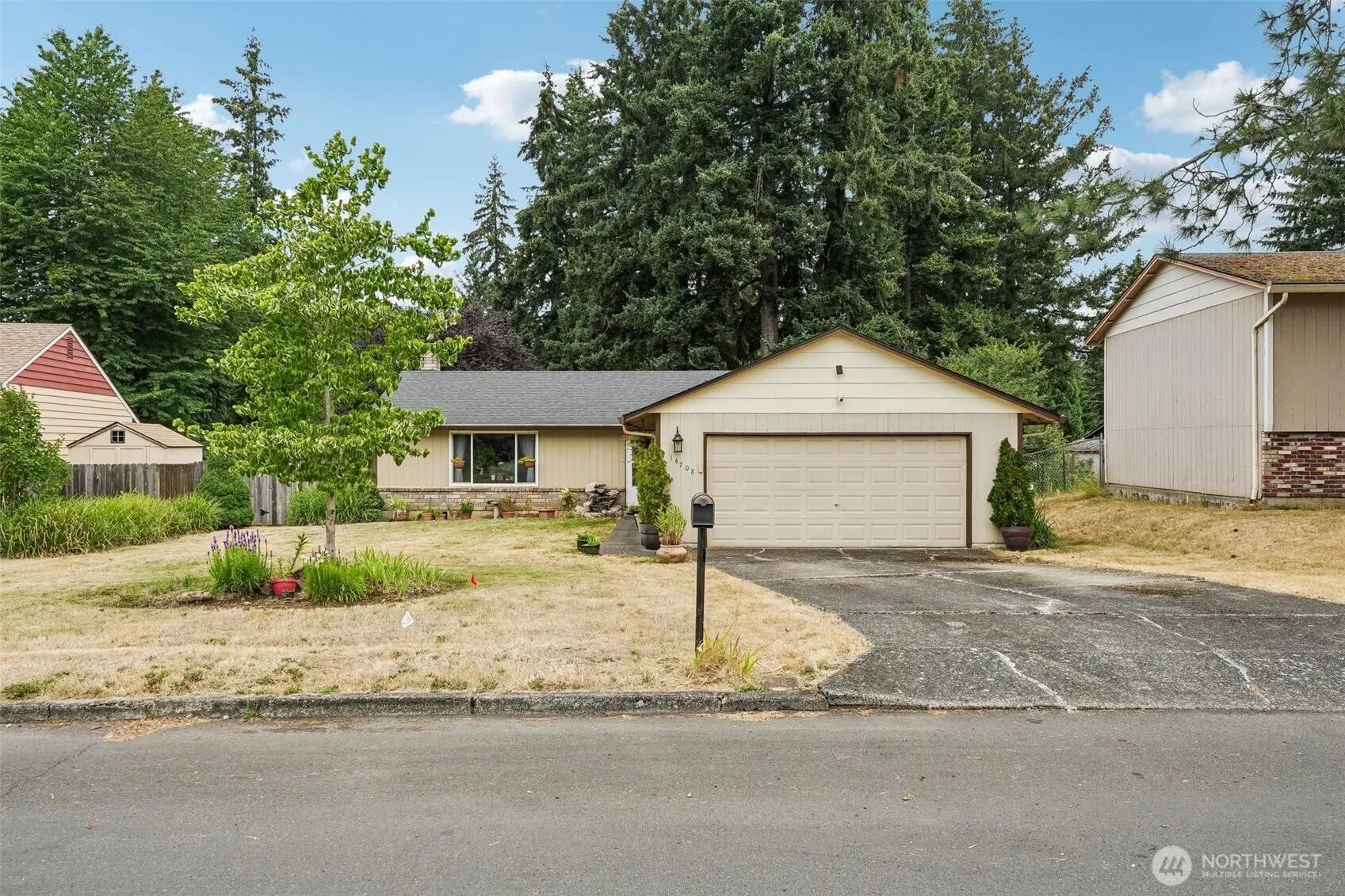 Property photo for 14708 Ne 37th Street, Vancouver