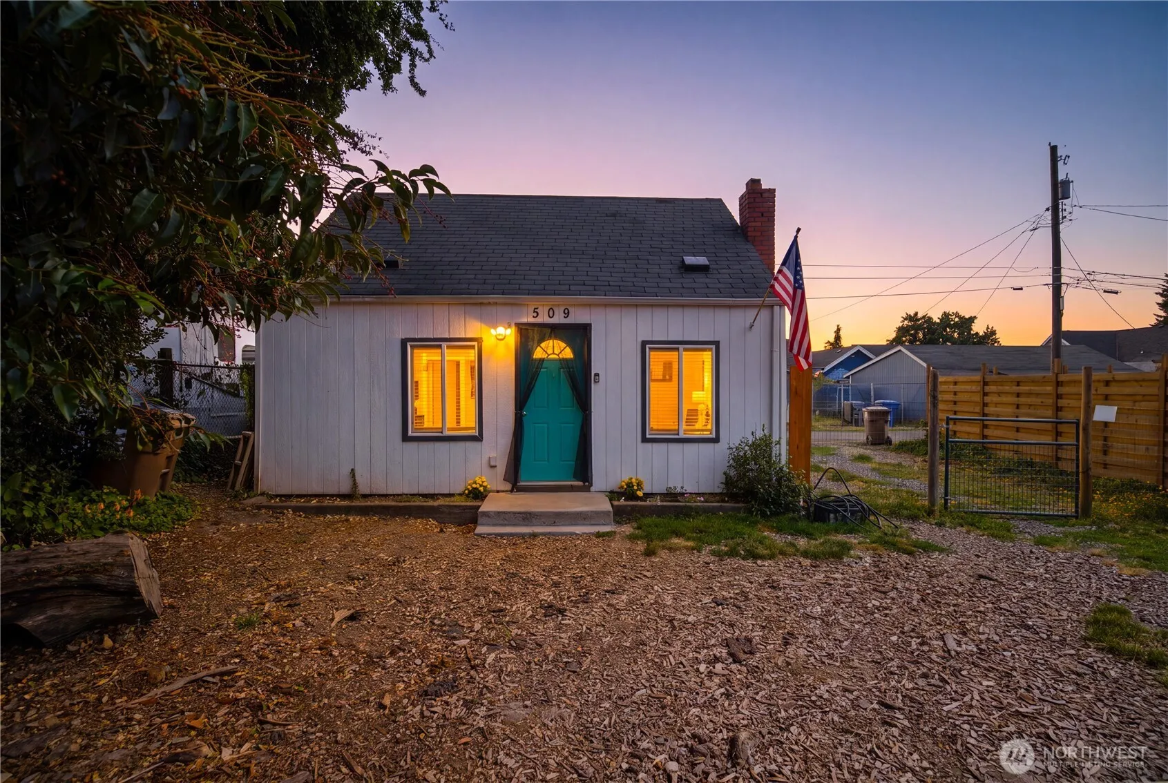 Property photo for 509 S 60th Street, Tacoma photo 2