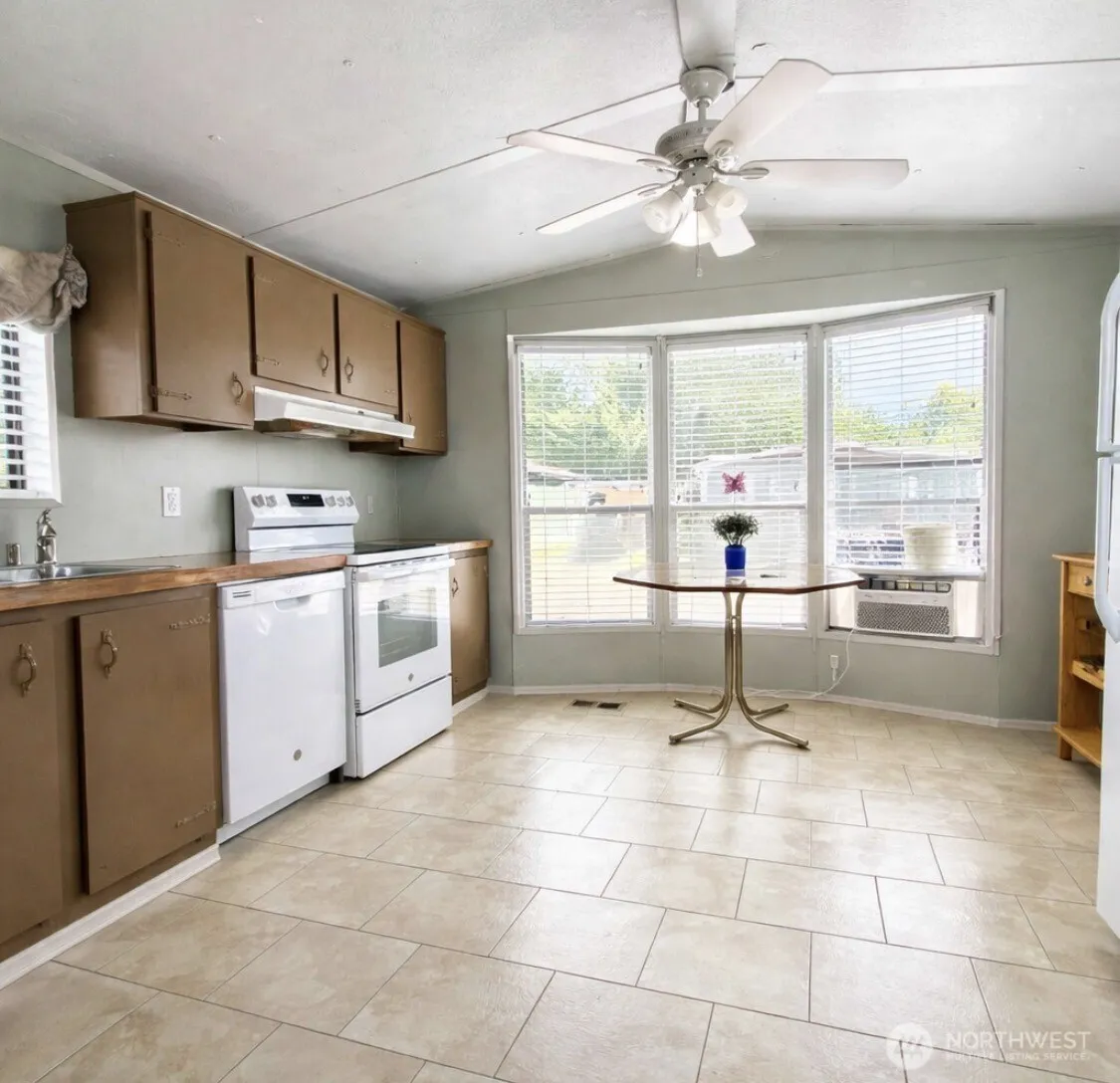 Property photo for 8508 144th Avenue E #11, Puyallup photo 4