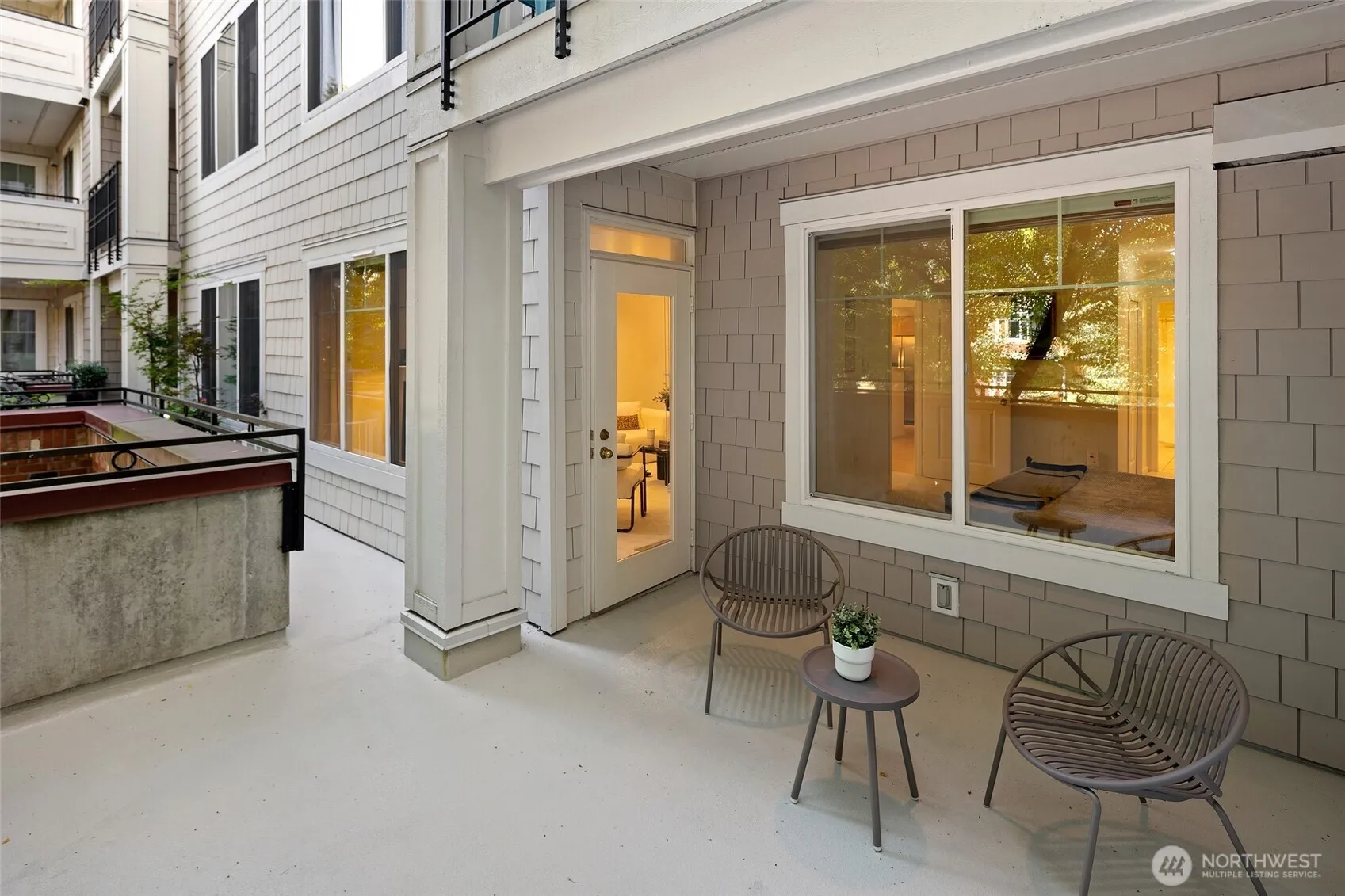 Property photo for 1525 Nw 57th Street #202, Seattle photo 2