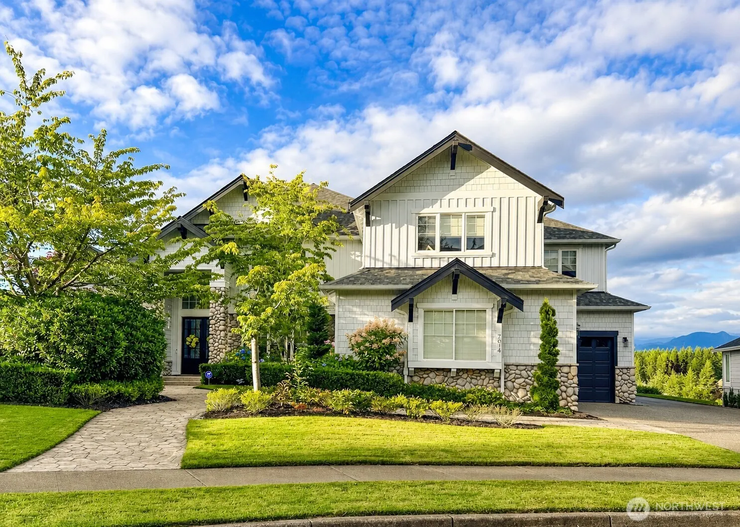 Property photo for 7014 Cascade Avenue Se, Snoqualmie