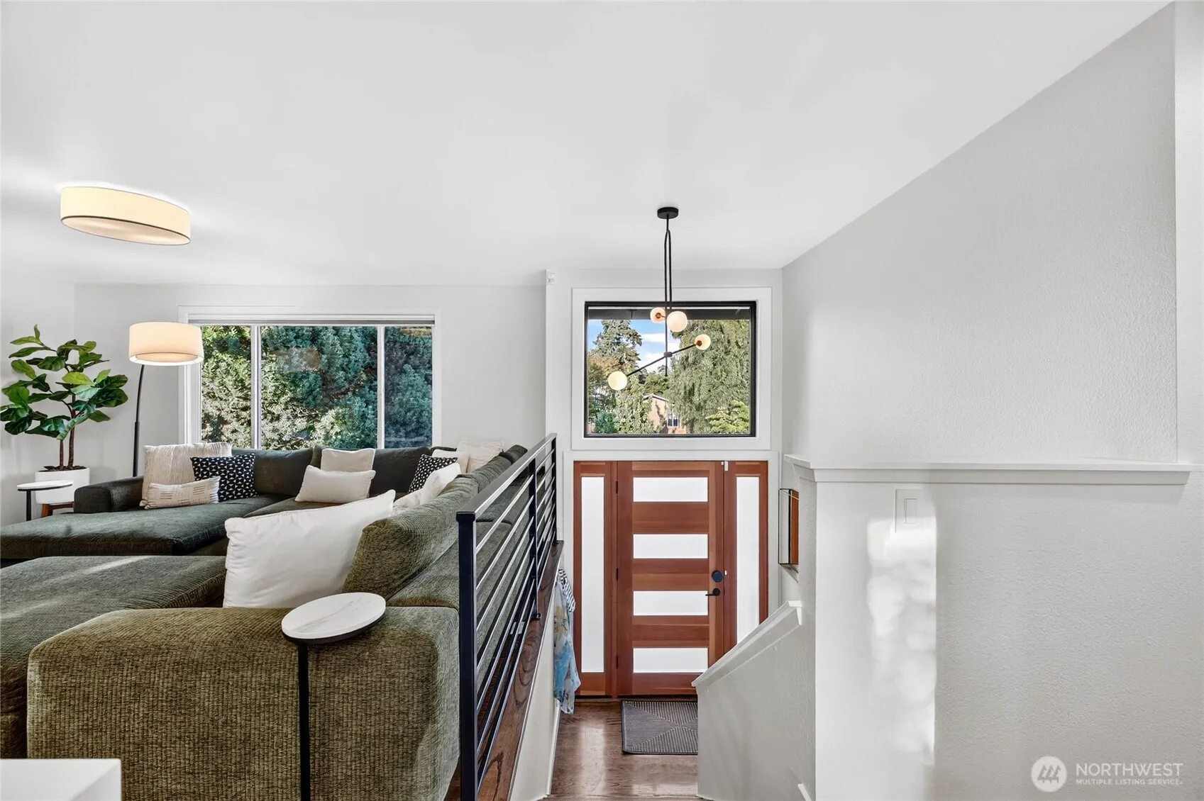 Property photo for 8837 34th Avenue Sw, Seattle photo 4
