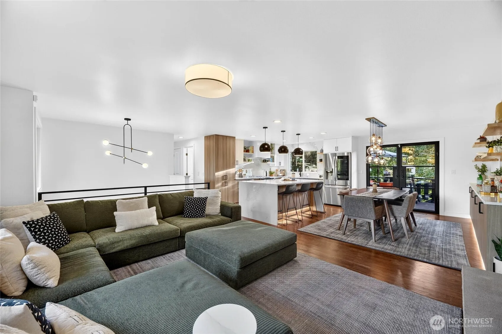 Property photo for 8837 34th Avenue Sw, Seattle photo 5