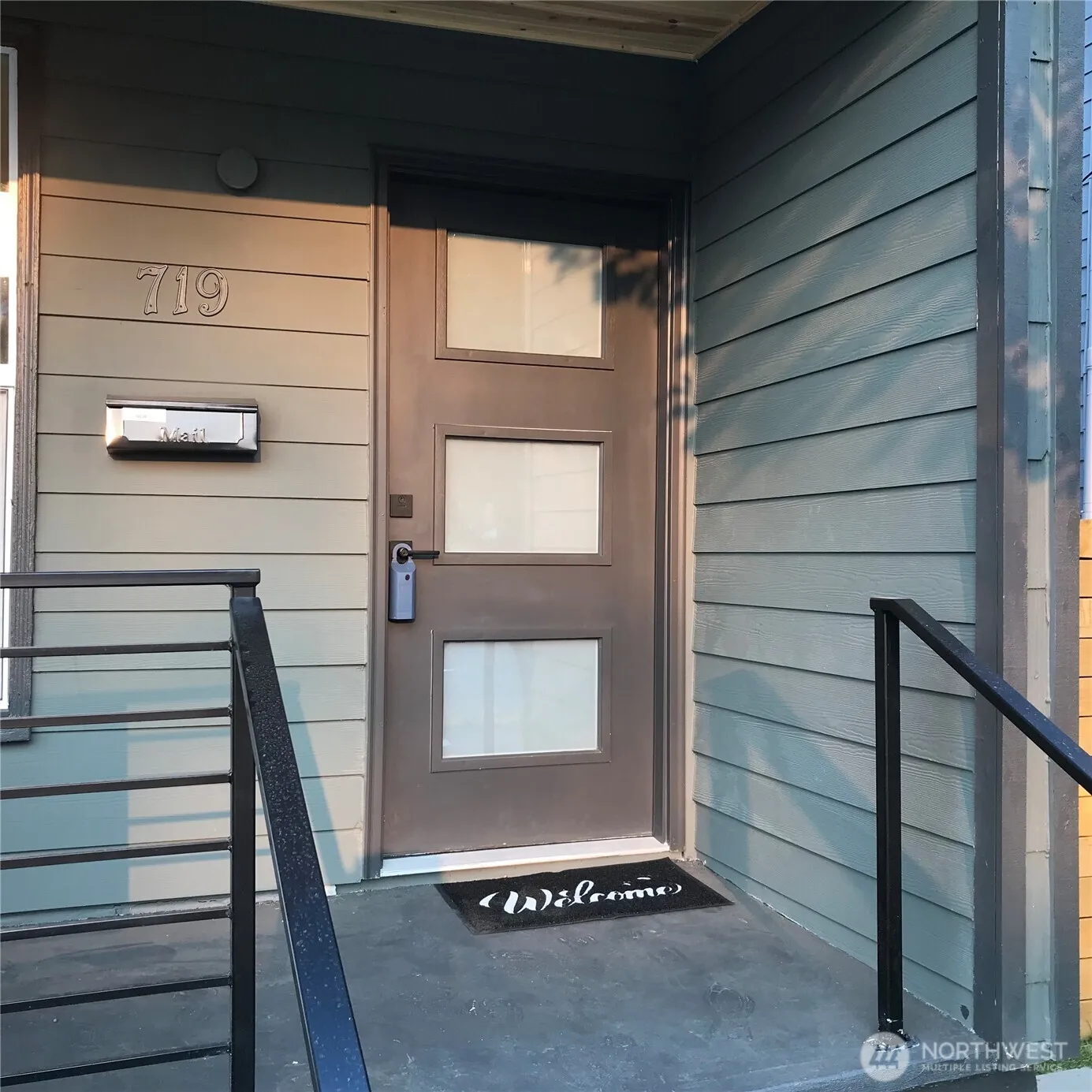 Property photo for 719 S Spraque Ave, Tacoma photo 4